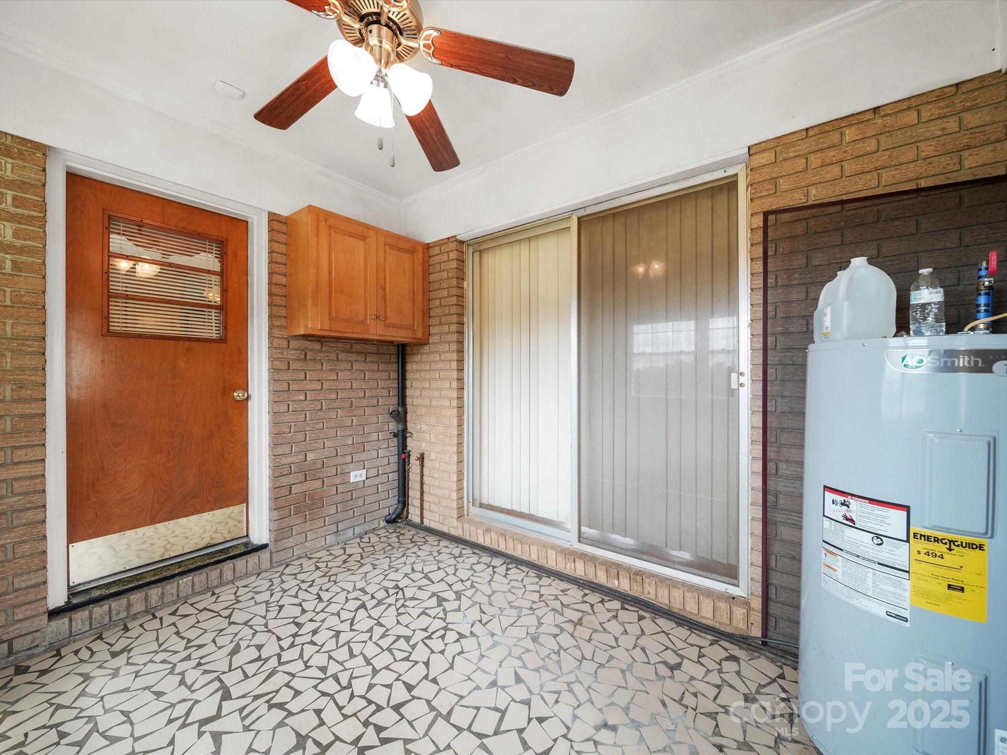 1497 White Store Road Property Photo 9