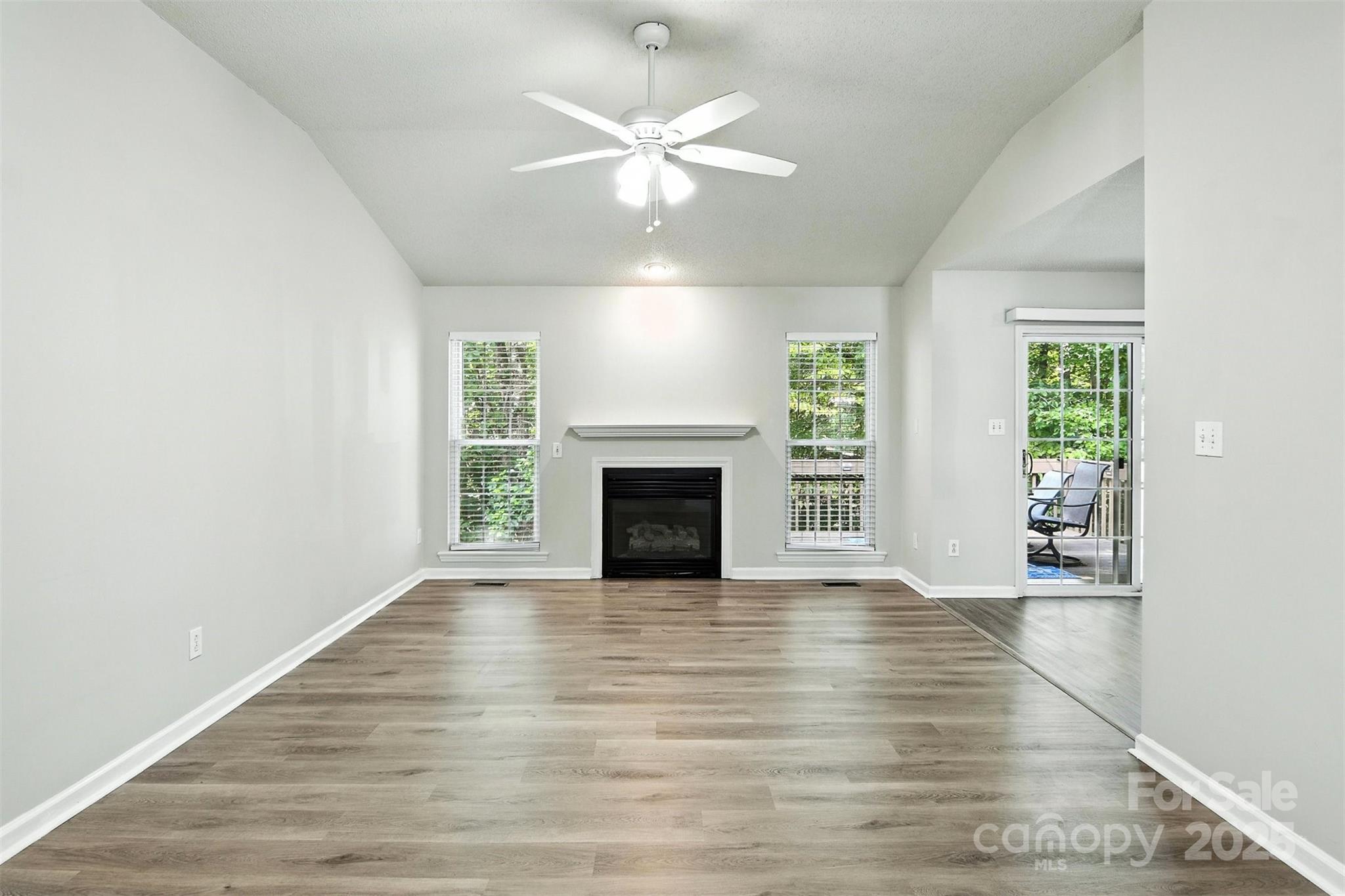 824 17th Avenue Drive Property Photo 7