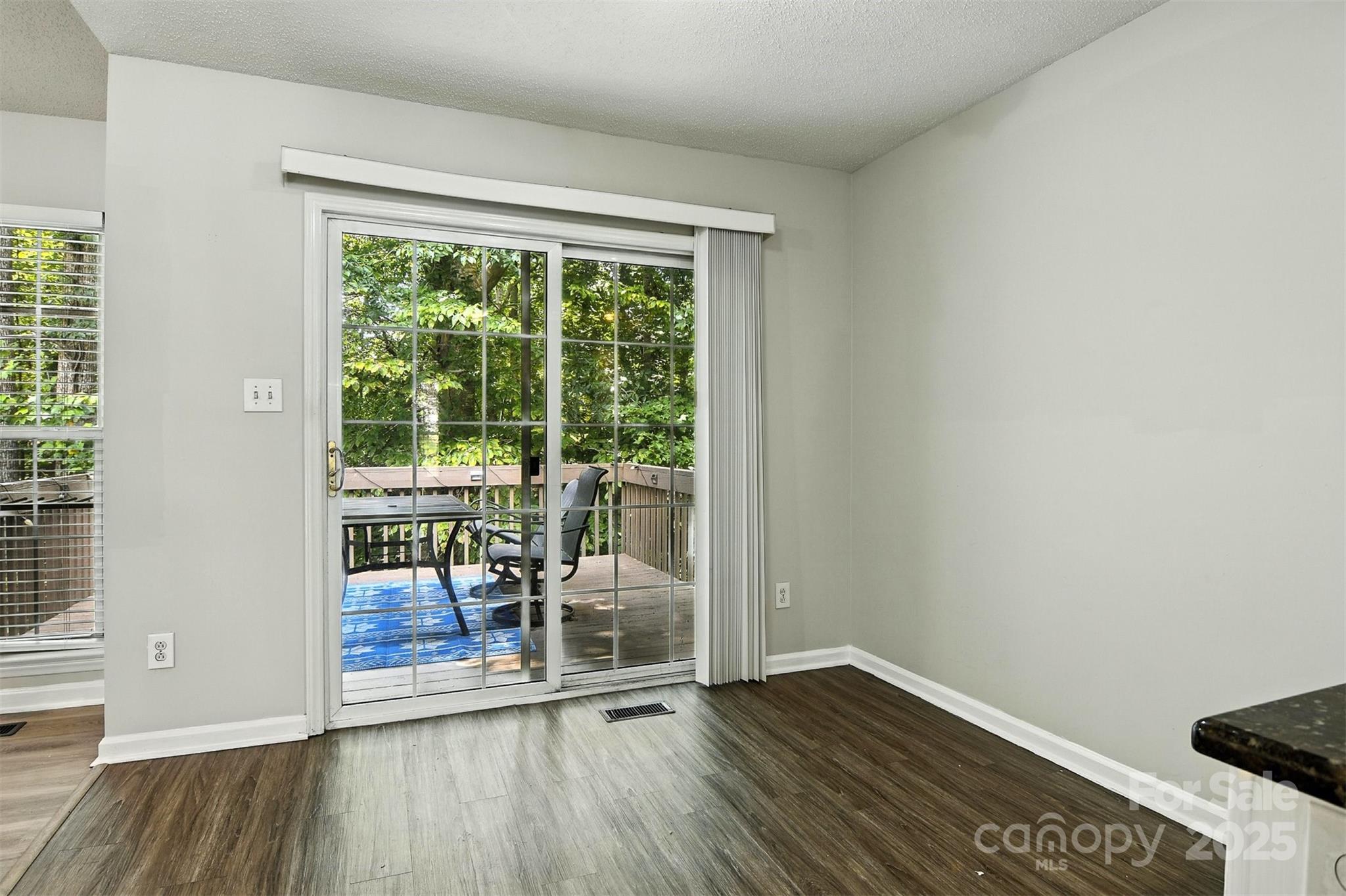 824 17th Avenue Drive Property Photo 19