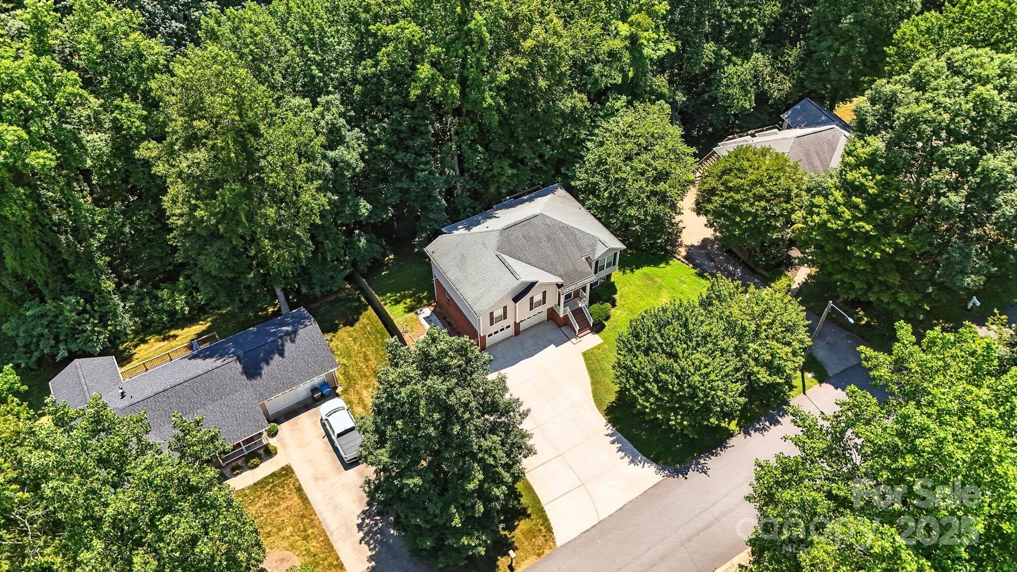 824 17th Avenue Drive Property Photo 44