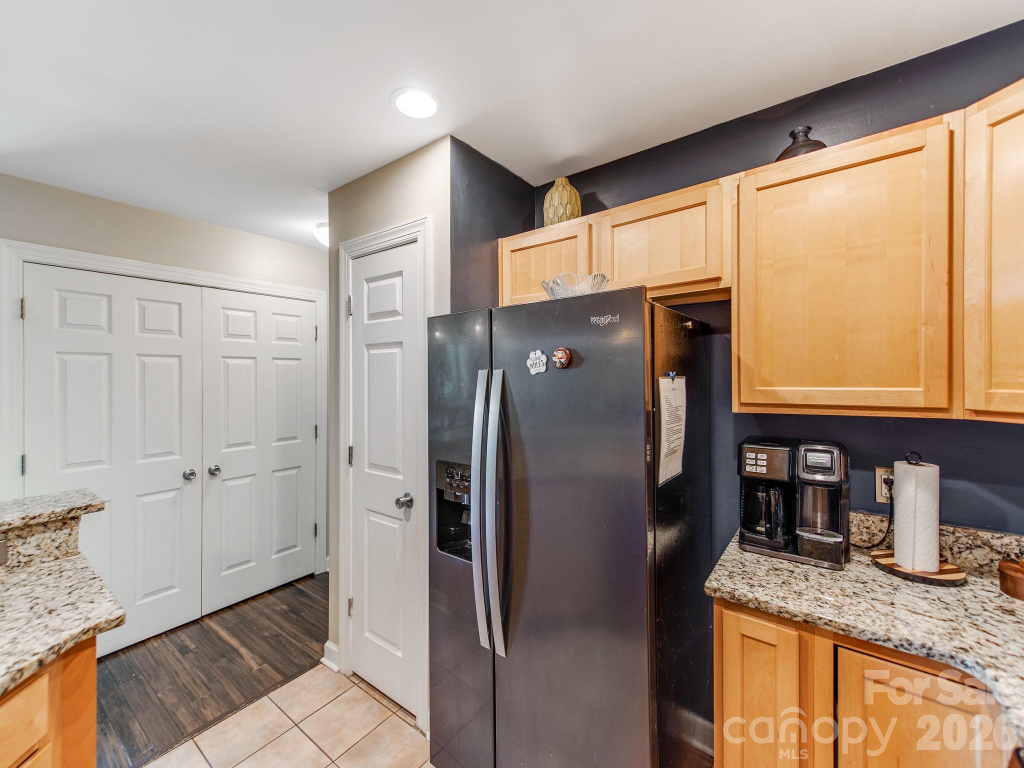 718 W Trade Street 414 Property Photo 14
