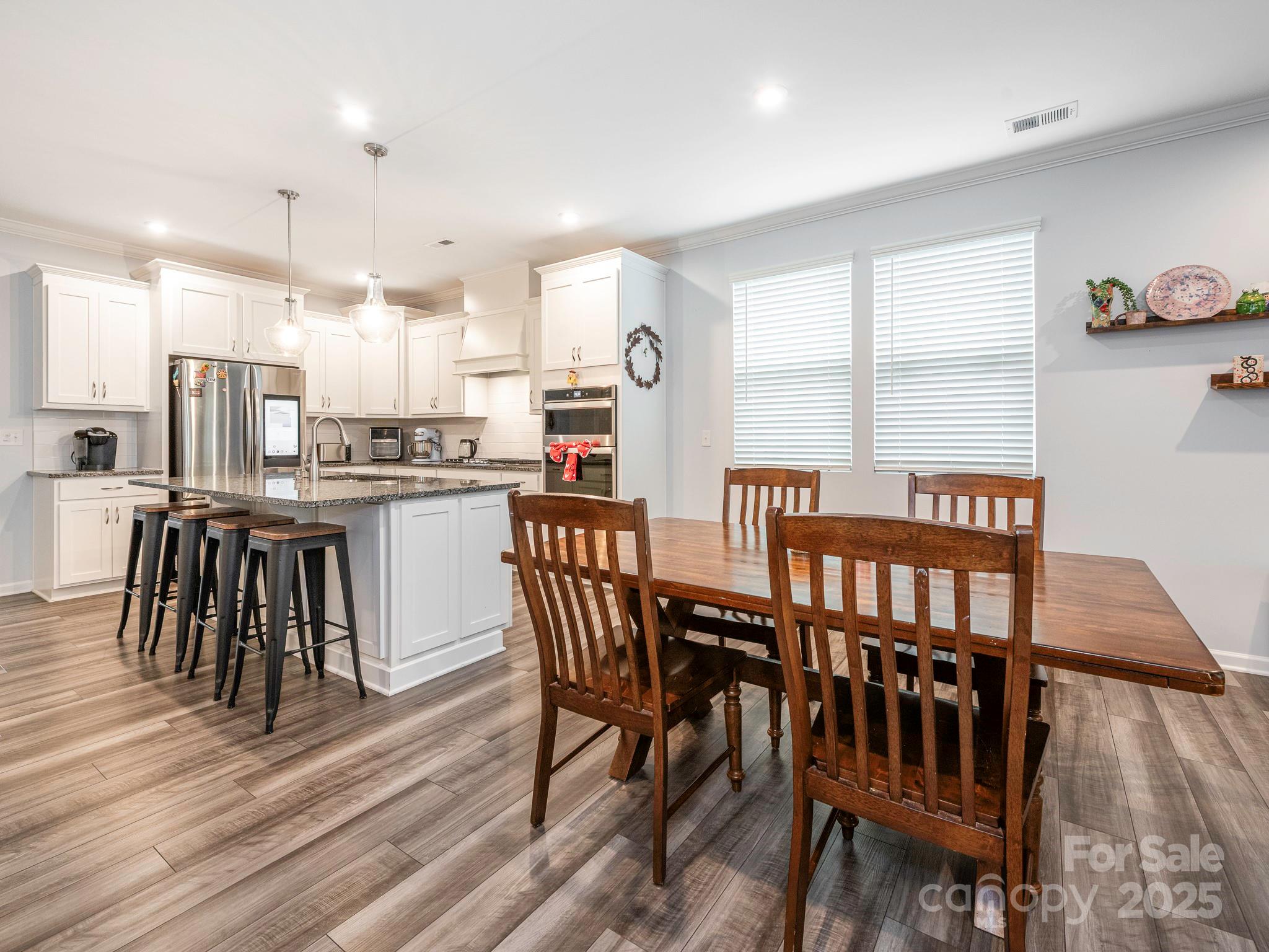 1711 Woodend Drive Property Photo 24