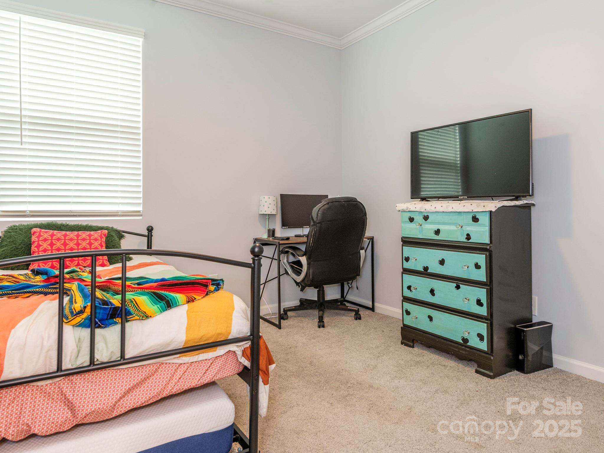 1711 Woodend Drive Property Photo 33