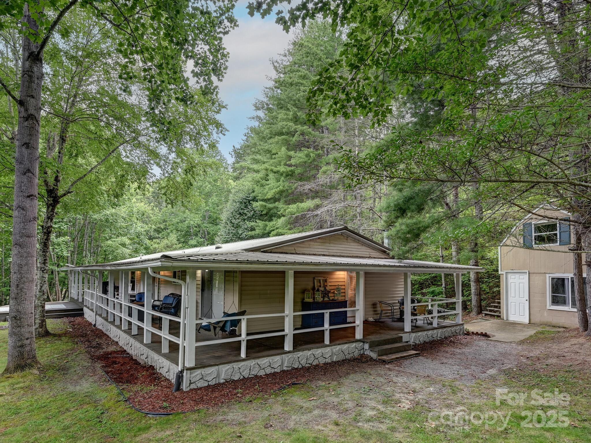 472 Hidden Valley Road Property Photo 1