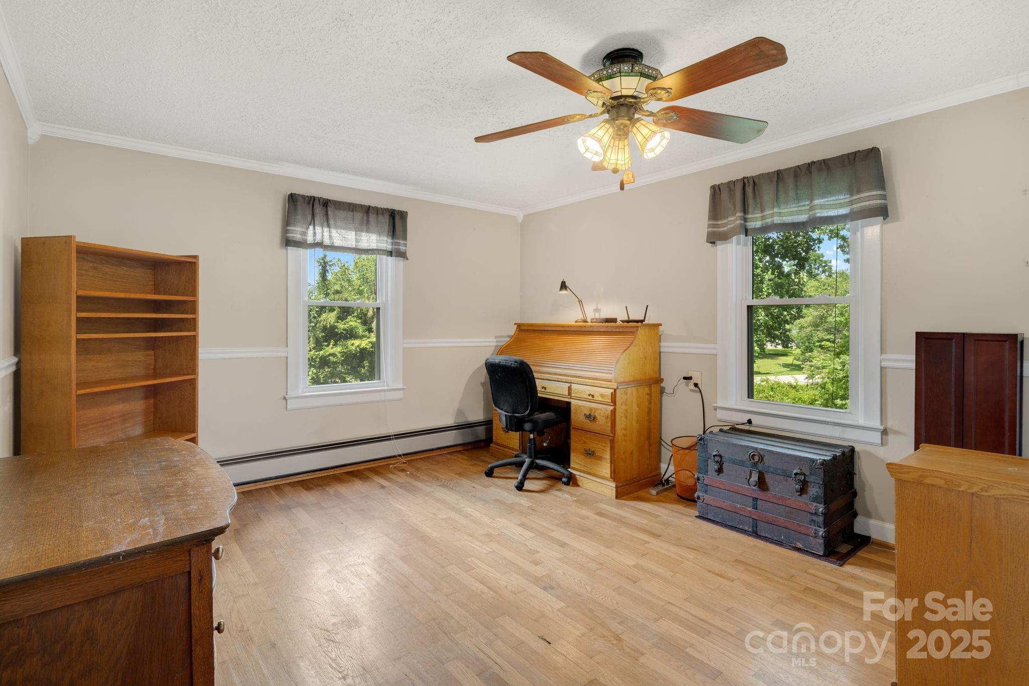 1058 Howard Gap Loop Road Property Photo 20