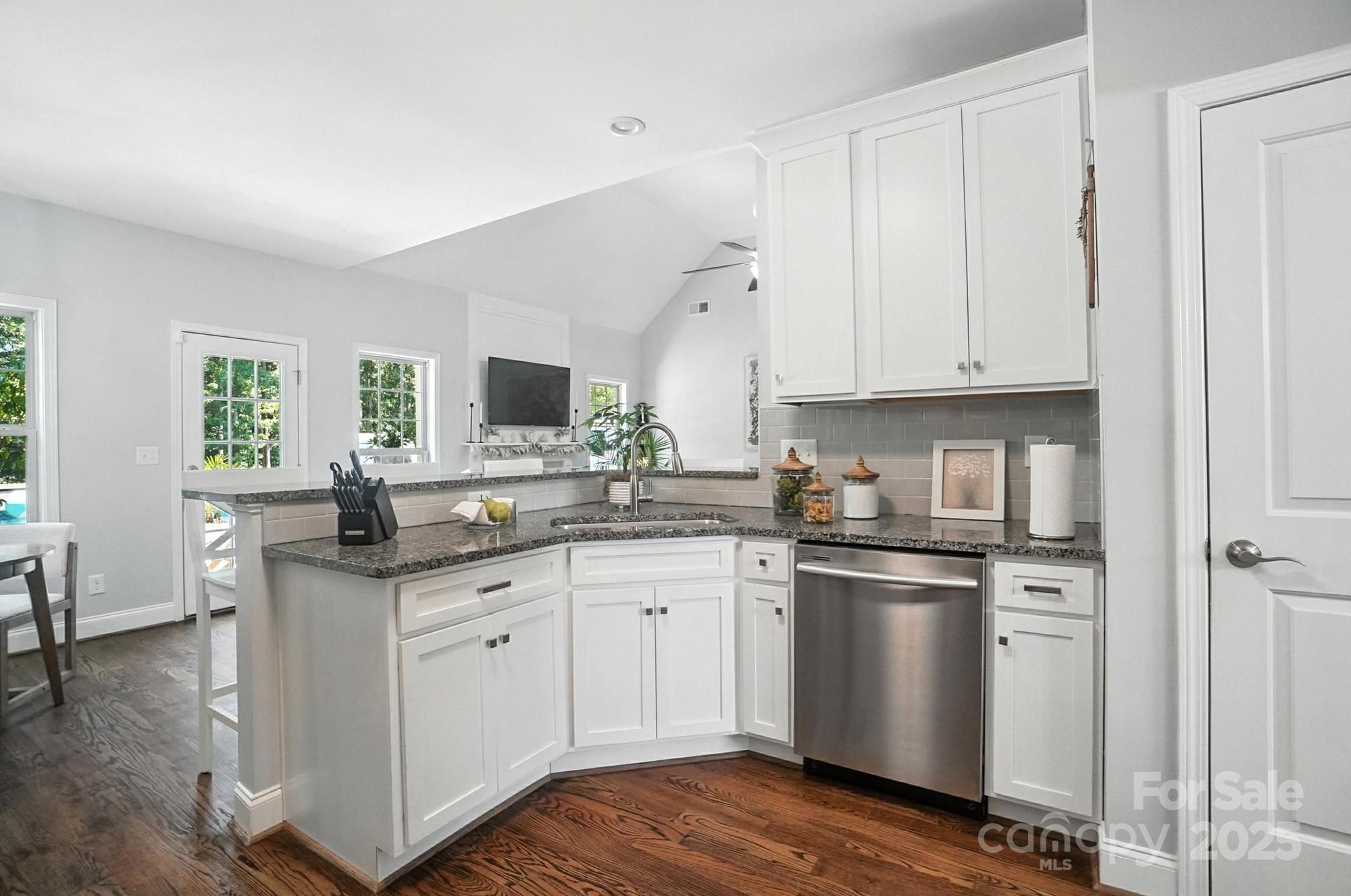 3907 Morgan Mill Road Property Photo 18