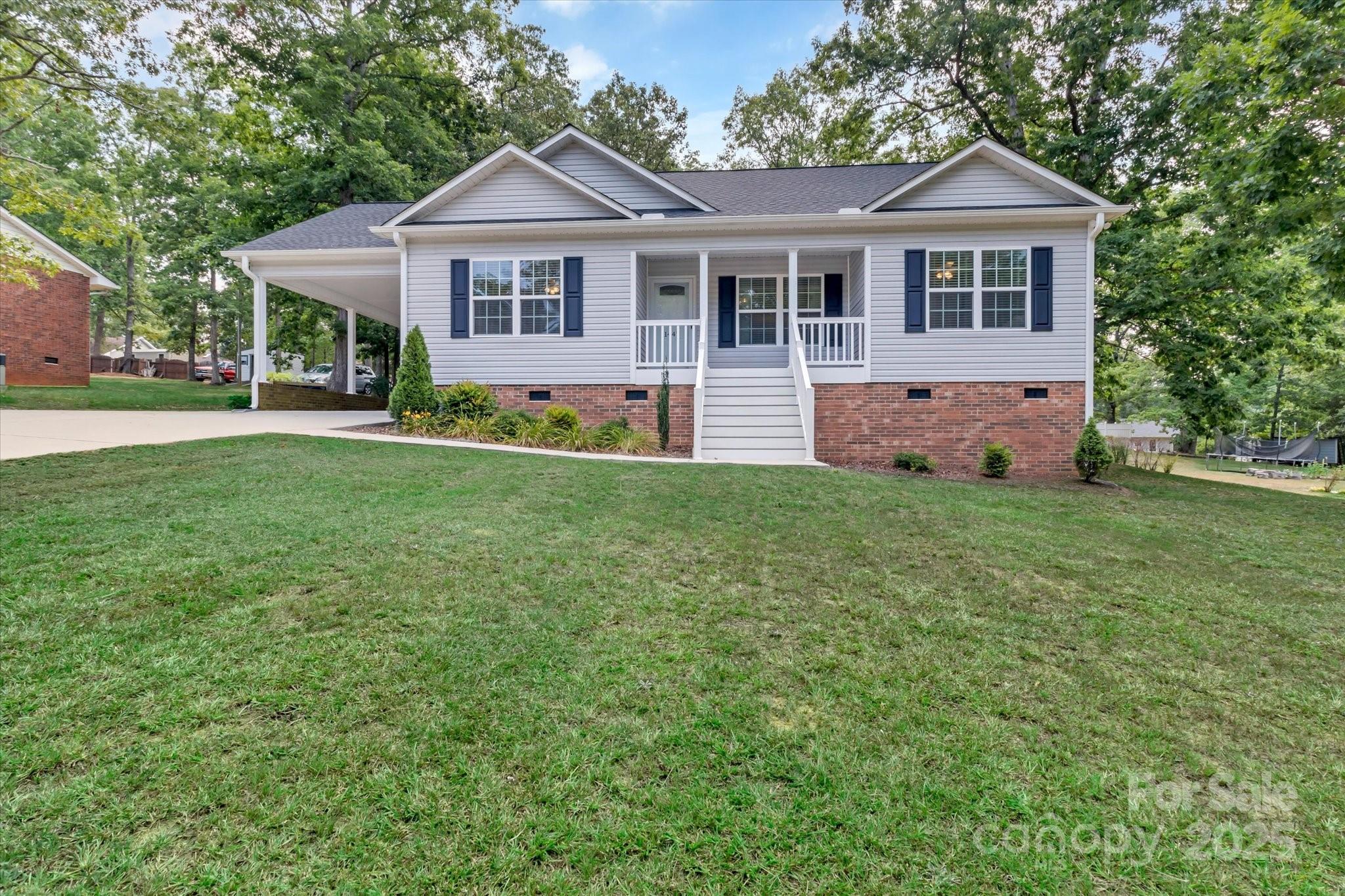 1447 Carmel Road Property Photo 2