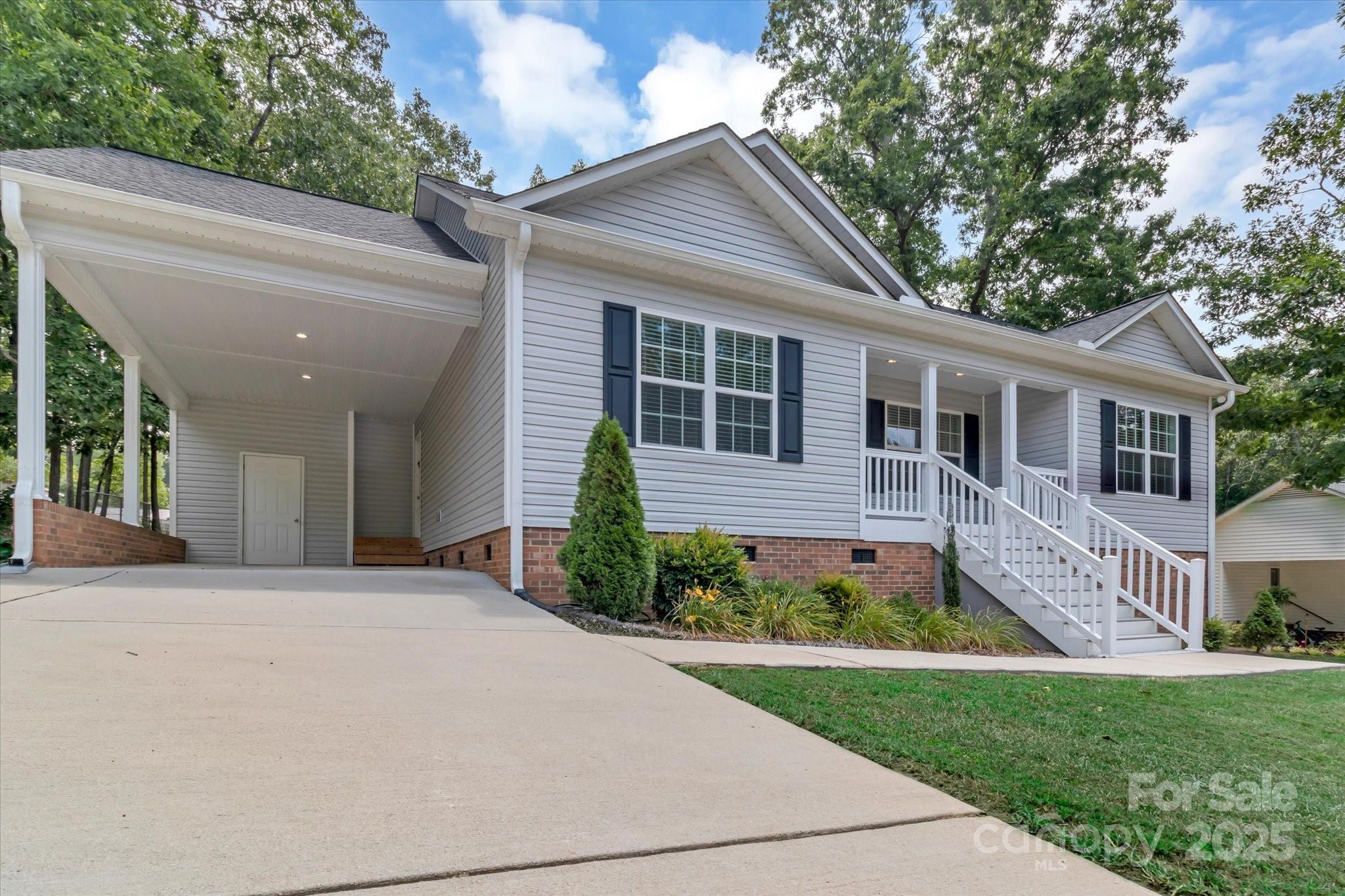 1447 Carmel Road Property Photo 6