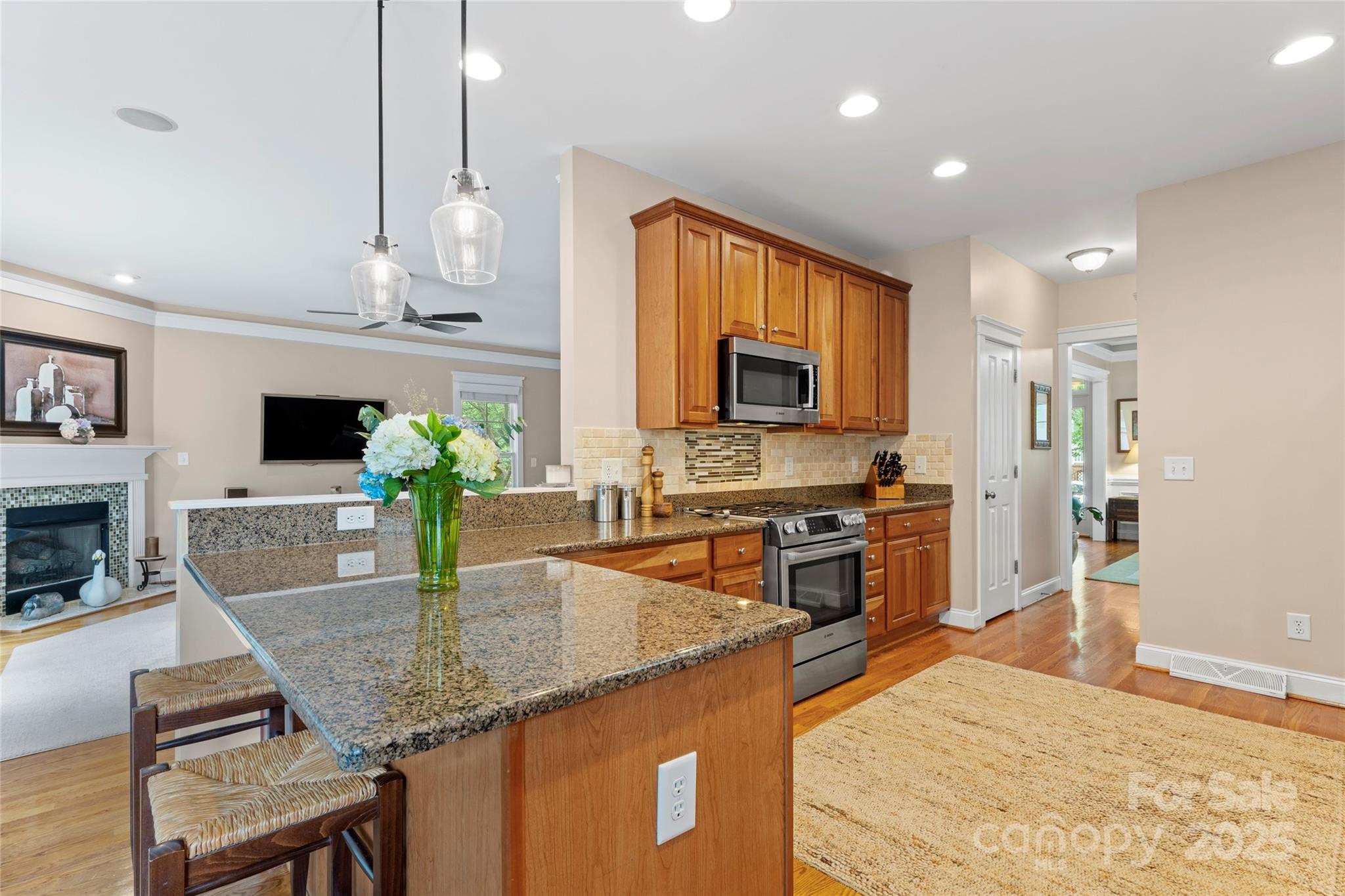 9651 Alma Blount Boulevard Property Photo 11