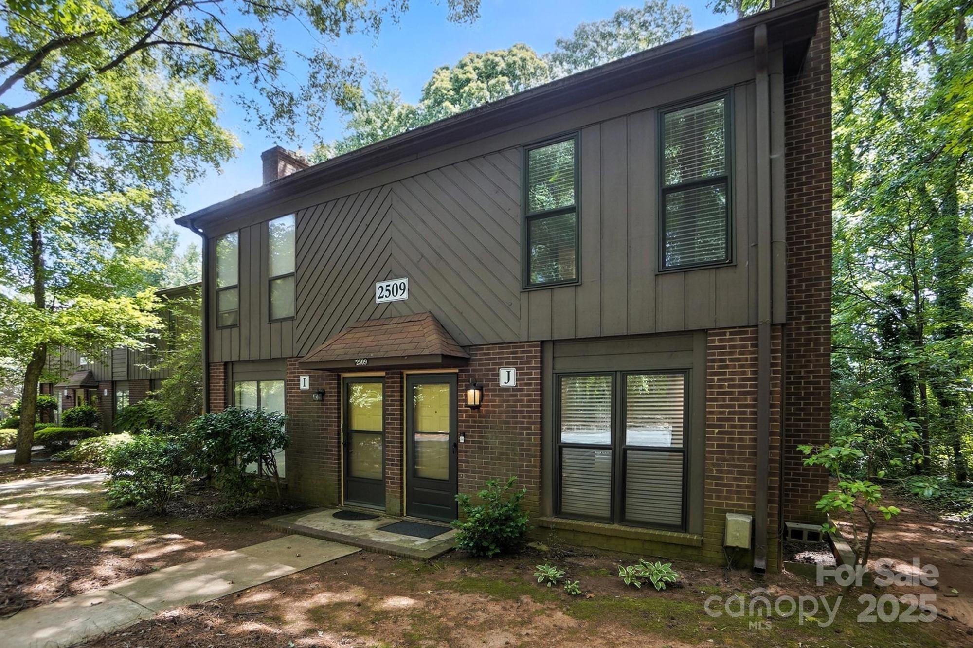 2509 Kilborne Drive J Property Photo 1