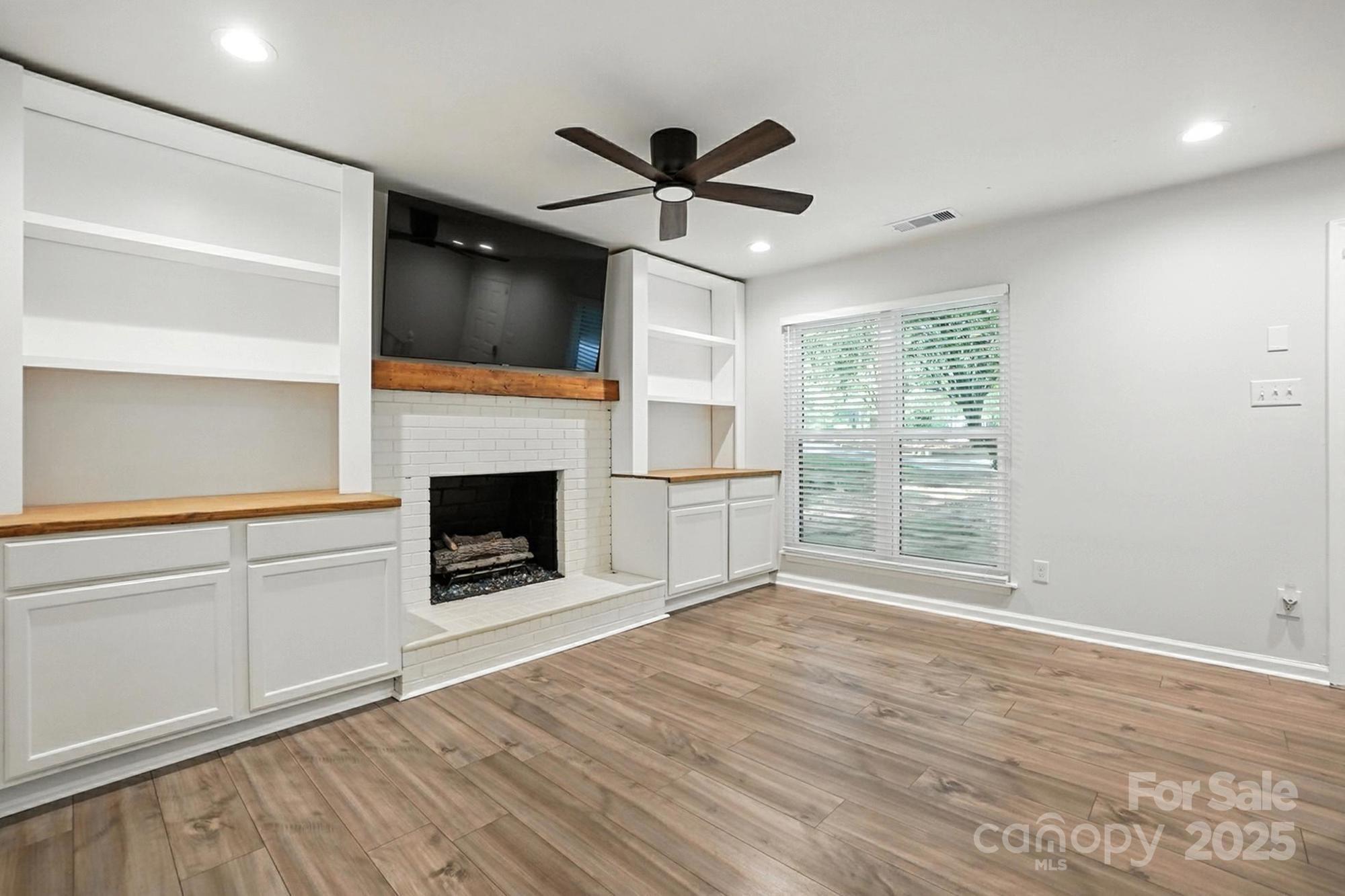 2509 Kilborne Drive J Property Photo 6