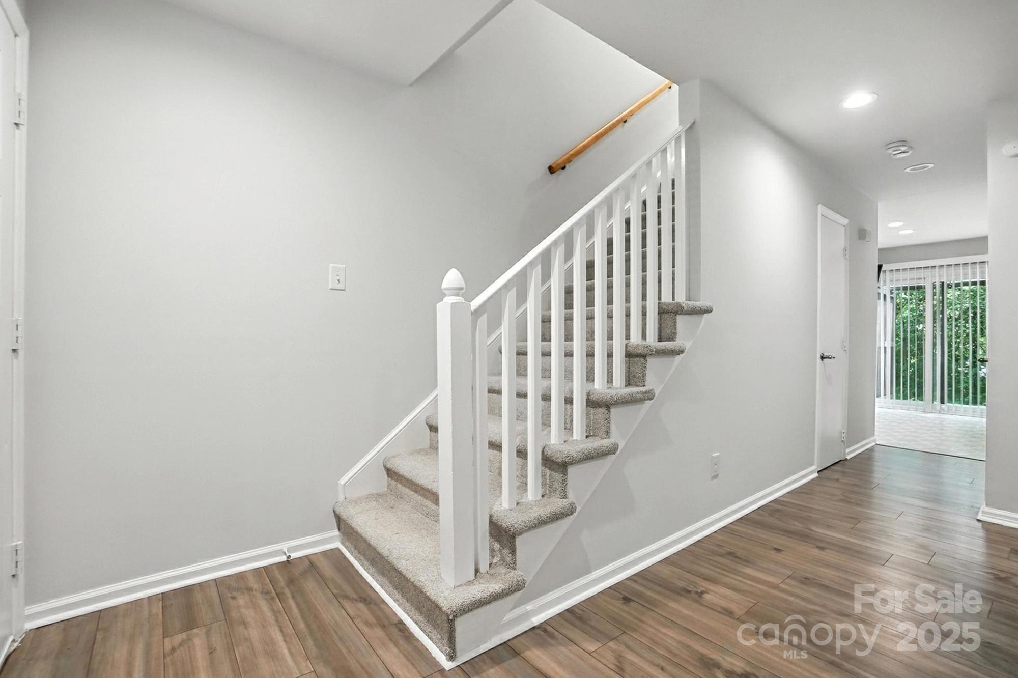 2509 Kilborne Drive J Property Photo 15