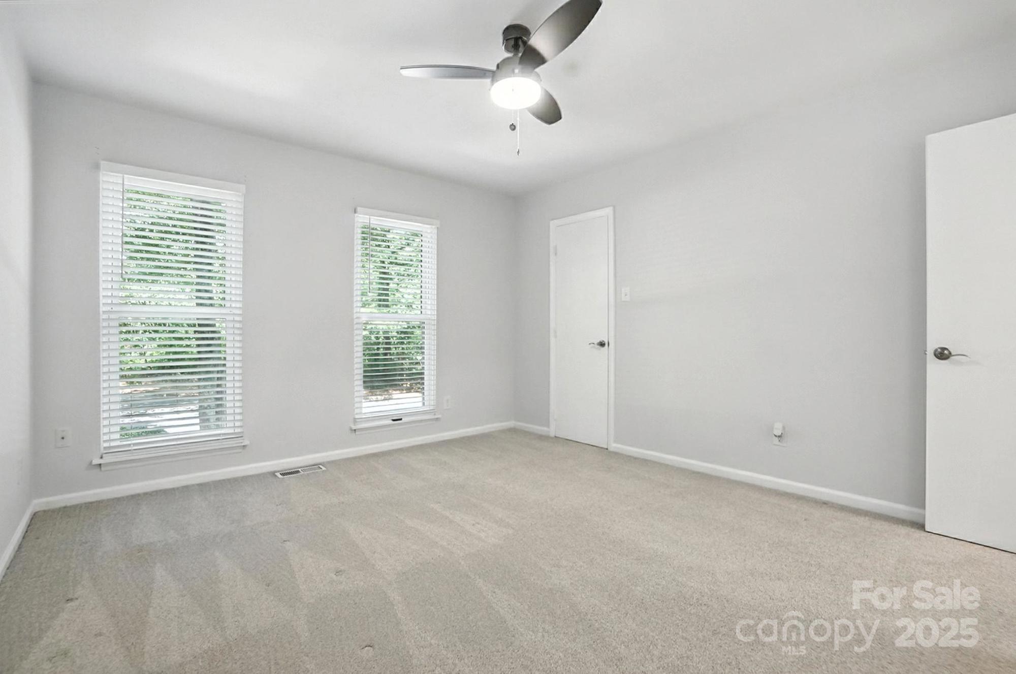 2509 Kilborne Drive J Property Photo 17