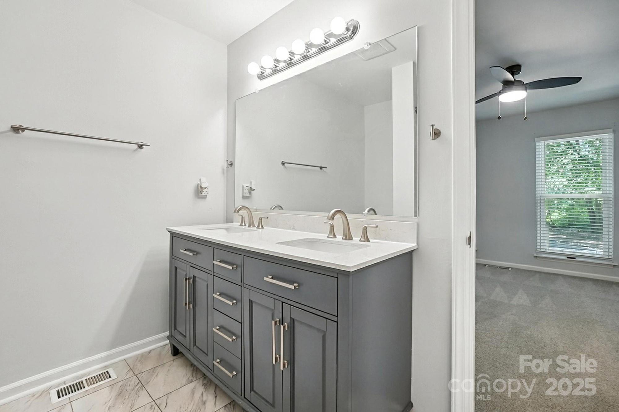 2509 Kilborne Drive J Property Photo 20