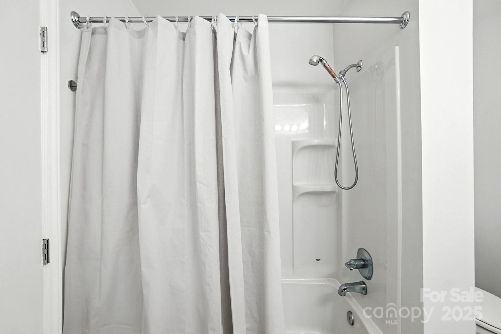 2509 Kilborne Drive J Property Photo 21