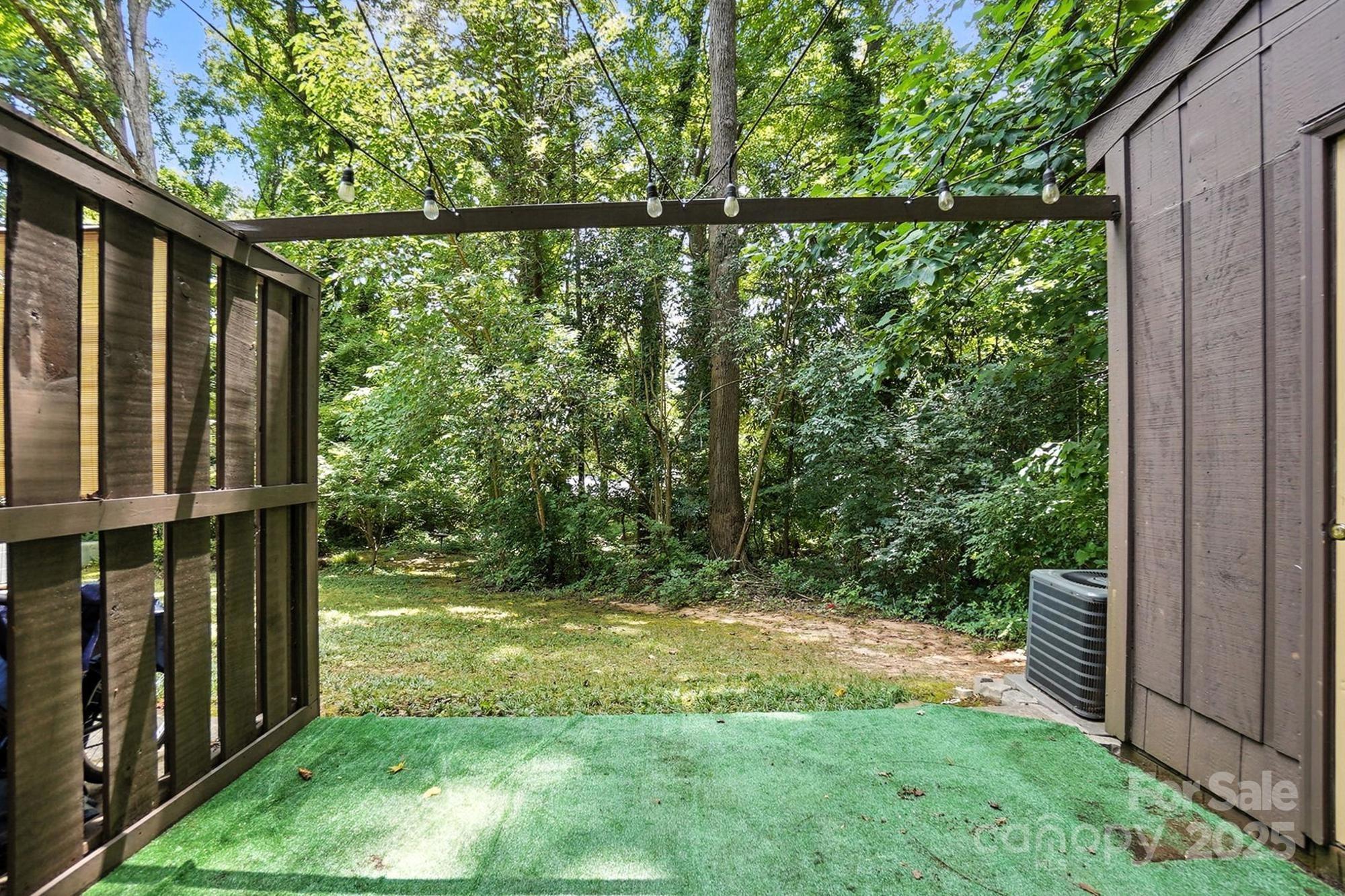 2509 Kilborne Drive J Property Photo 24