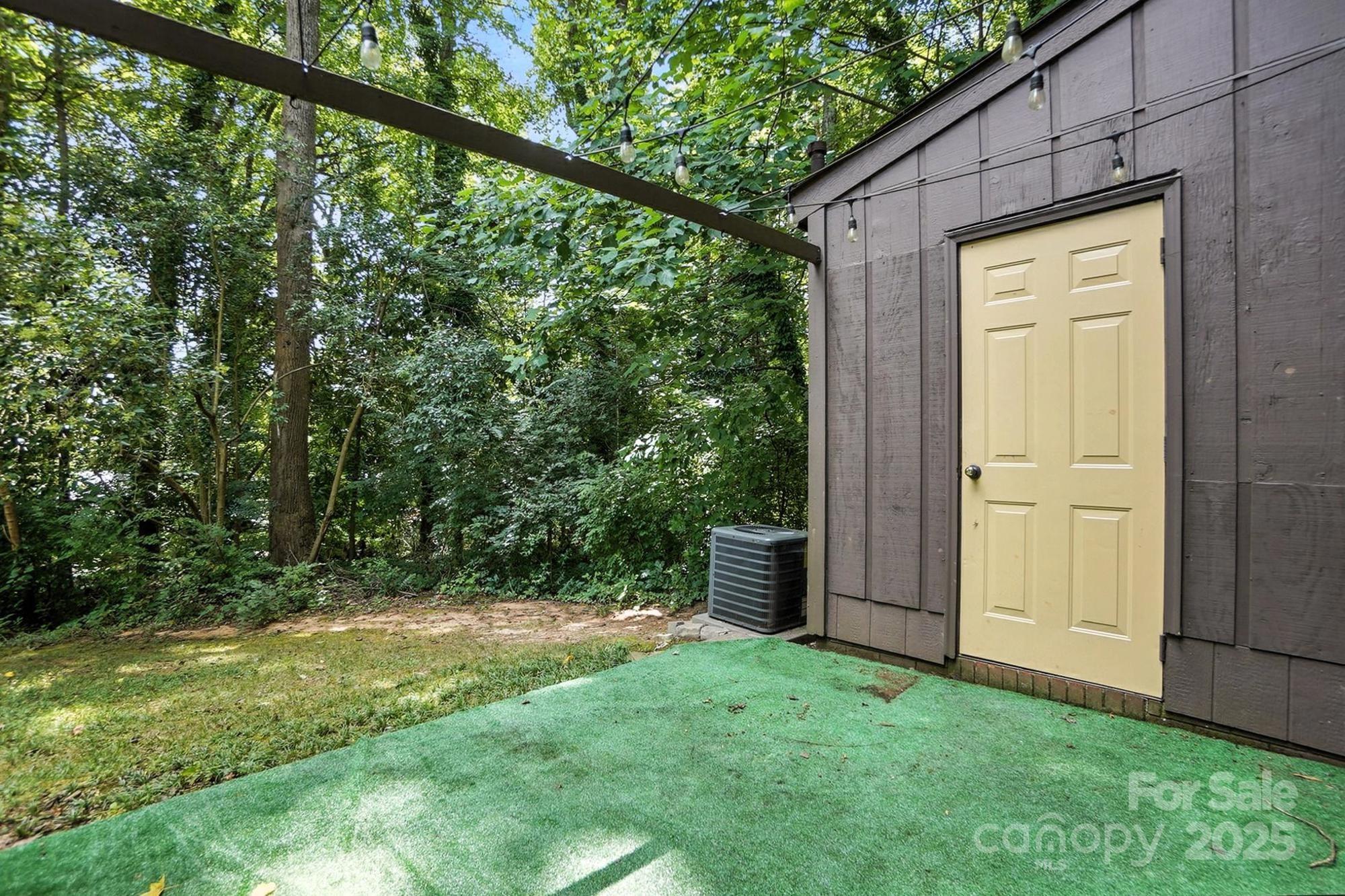 2509 Kilborne Drive J Property Photo 25