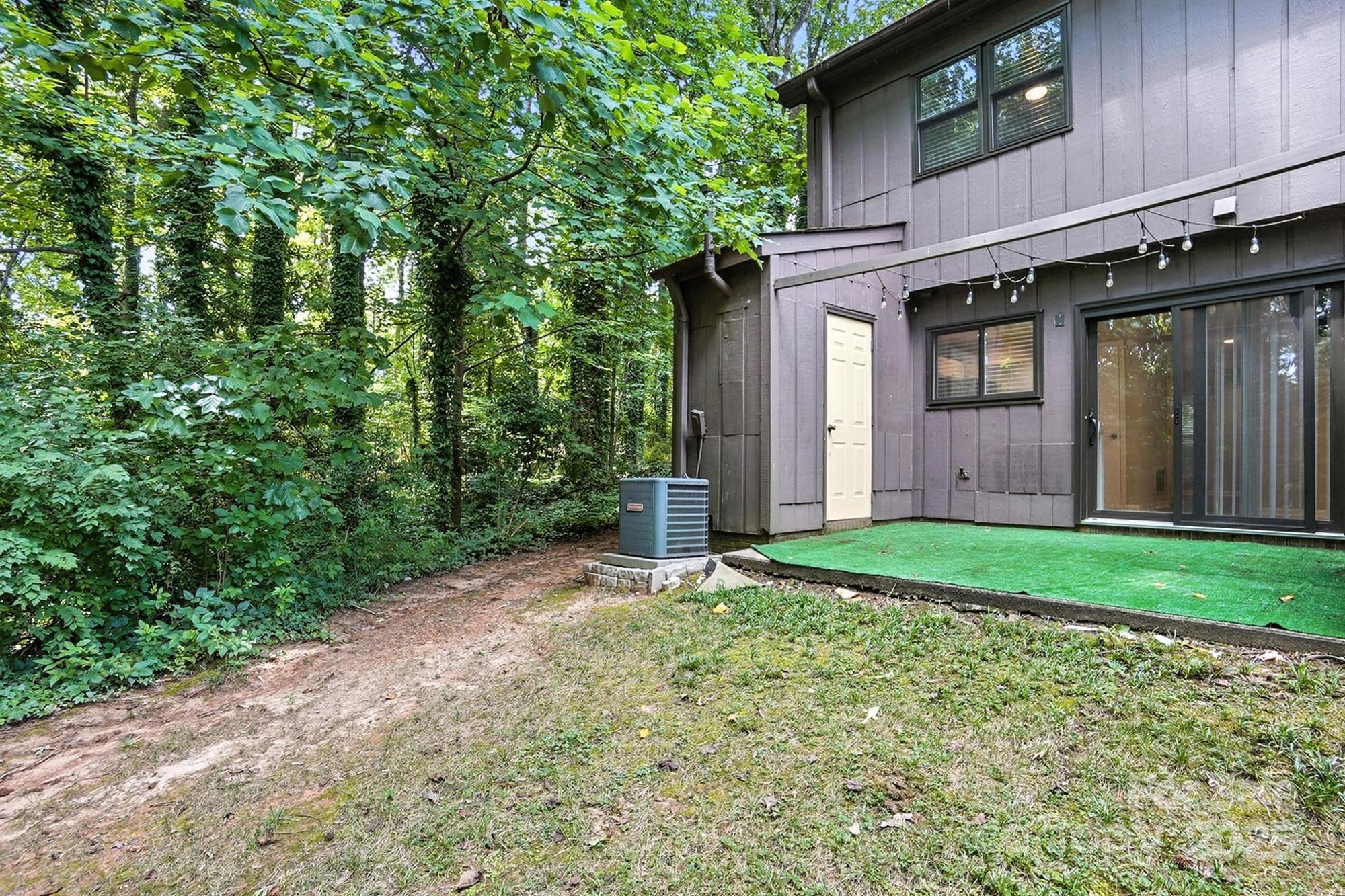 2509 Kilborne Drive J Property Photo 27
