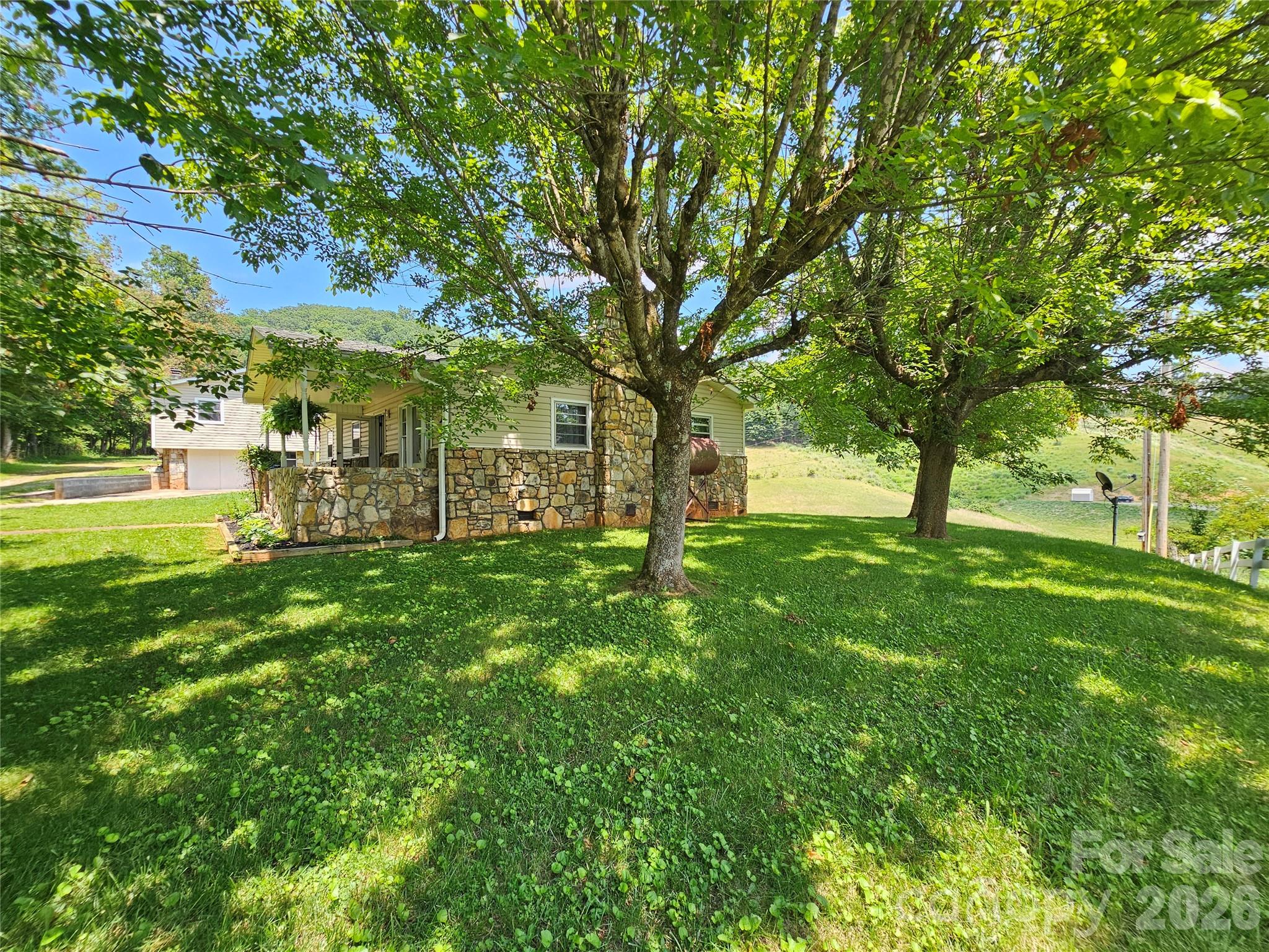 560 Bailey Mountain Road Property Photo 6