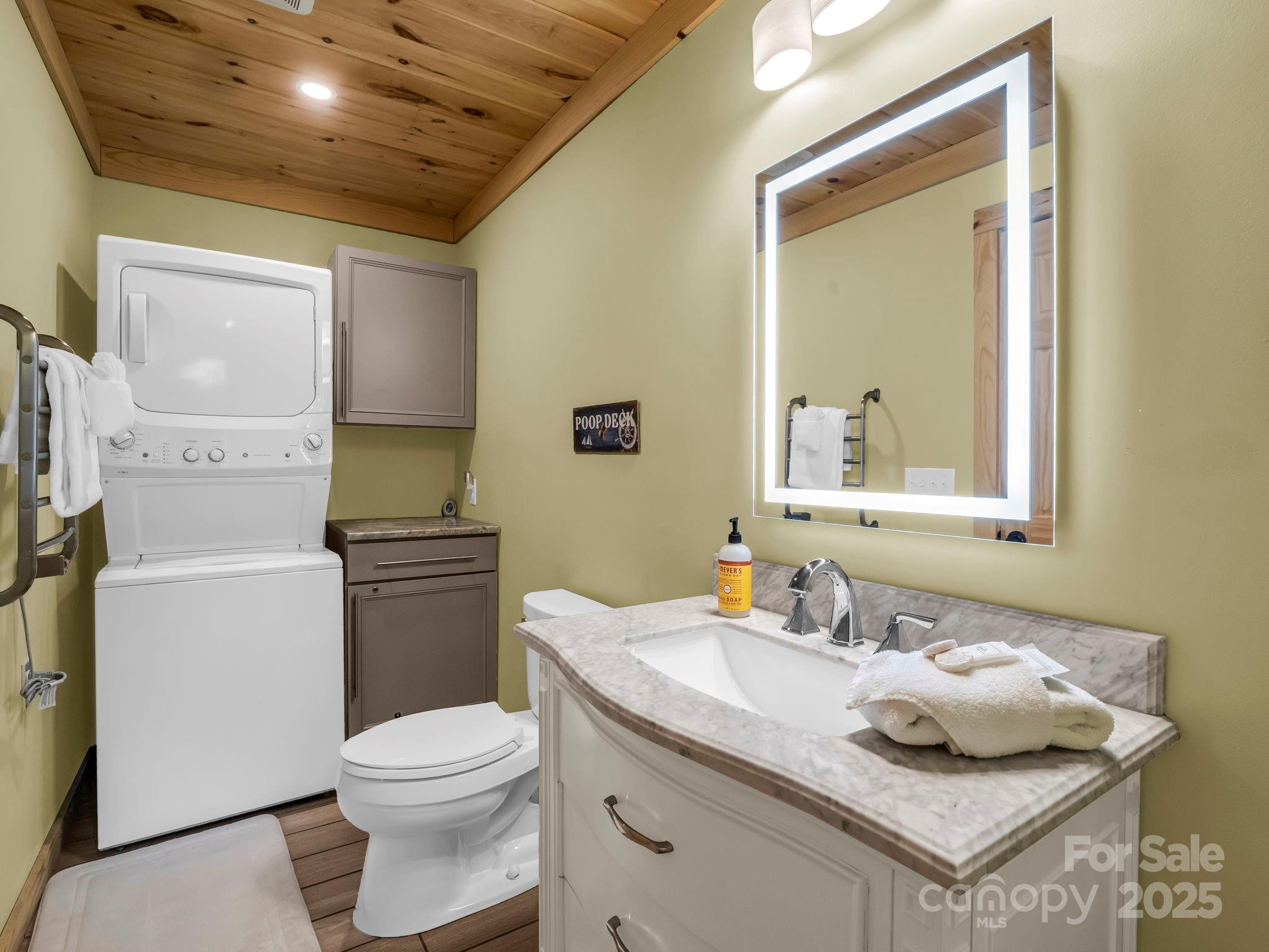 417 Tryon Bay Circle Property Photo 18