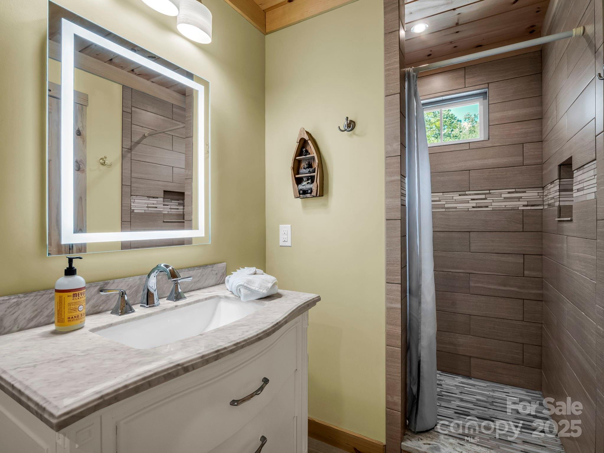 417 Tryon Bay Circle Property Photo 19