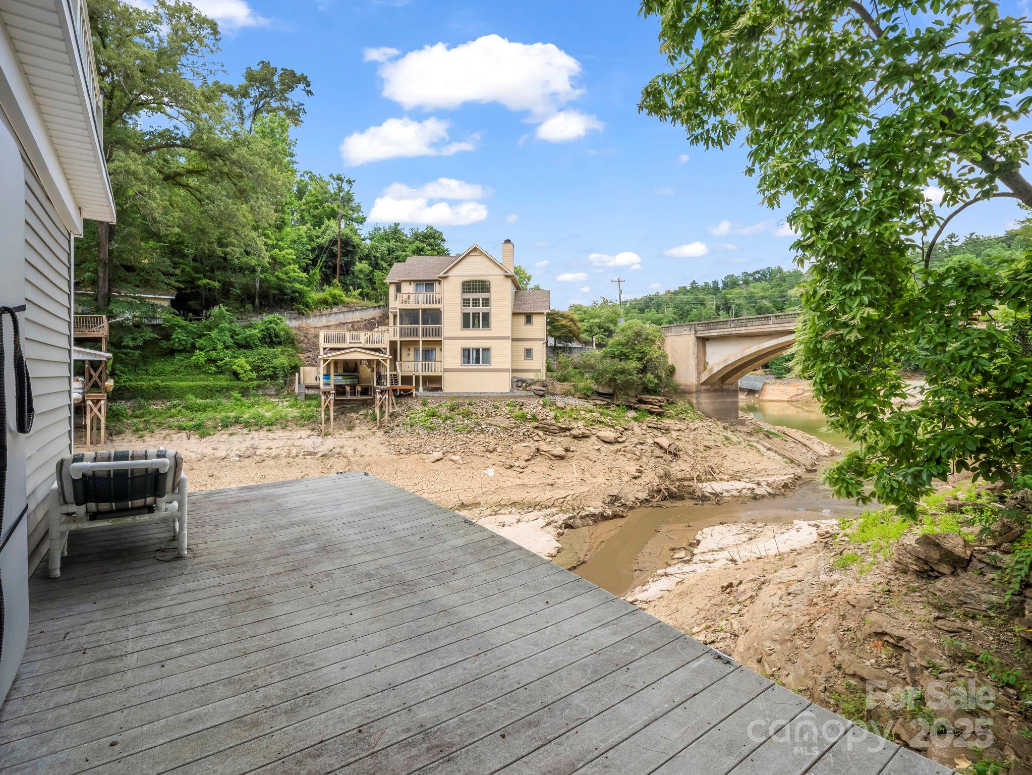417 Tryon Bay Circle Property Photo 27