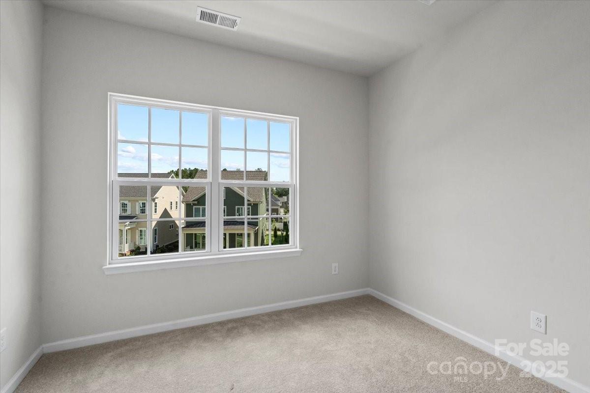 512 Whitehall Circle Property Photo 20