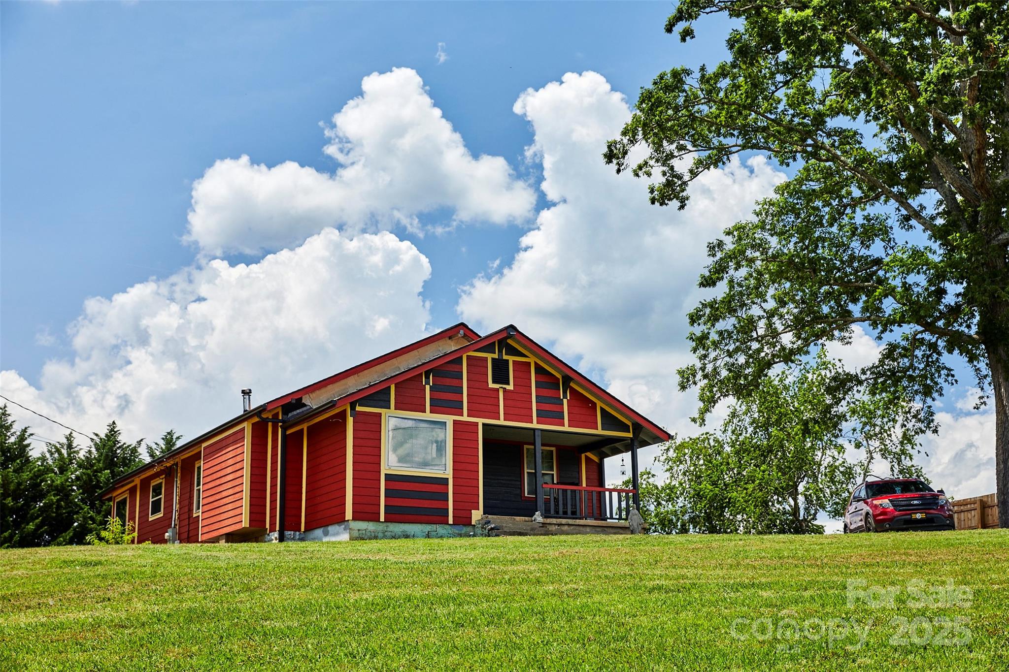 529 Old Newfound Road Property Photo 3