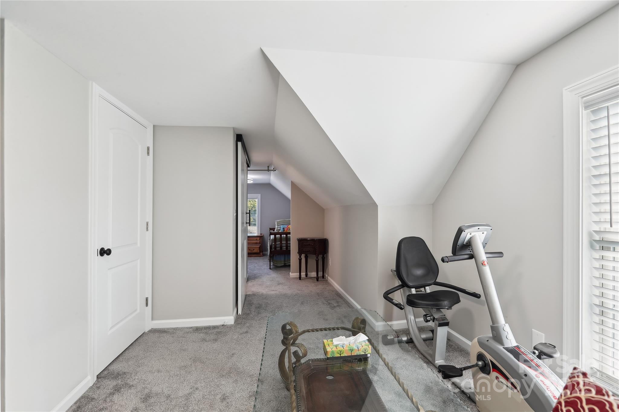 605 W Mason Street Property Photo 12