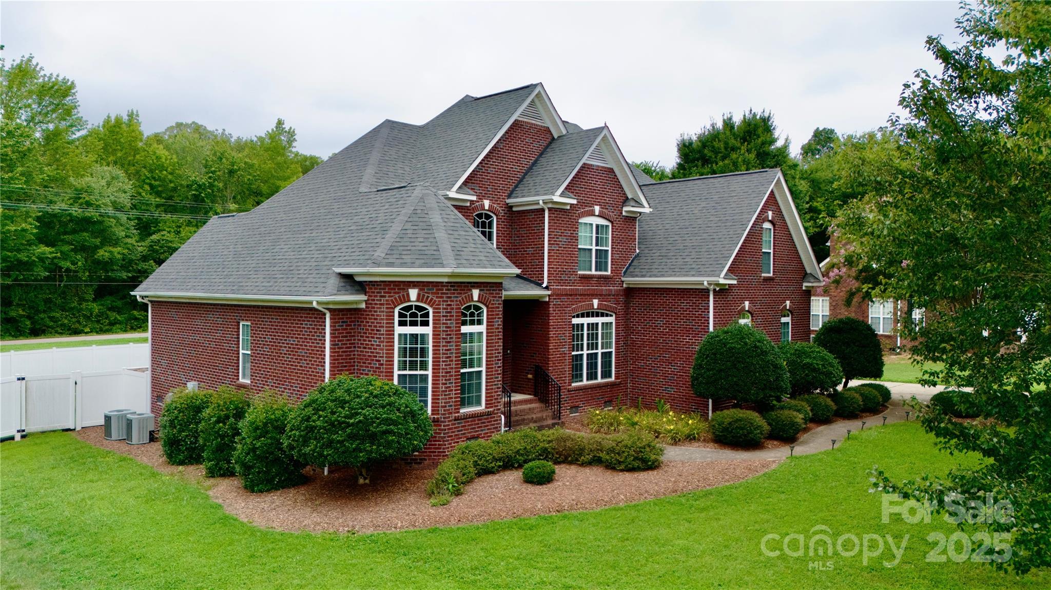 3005 Monterrey Lane