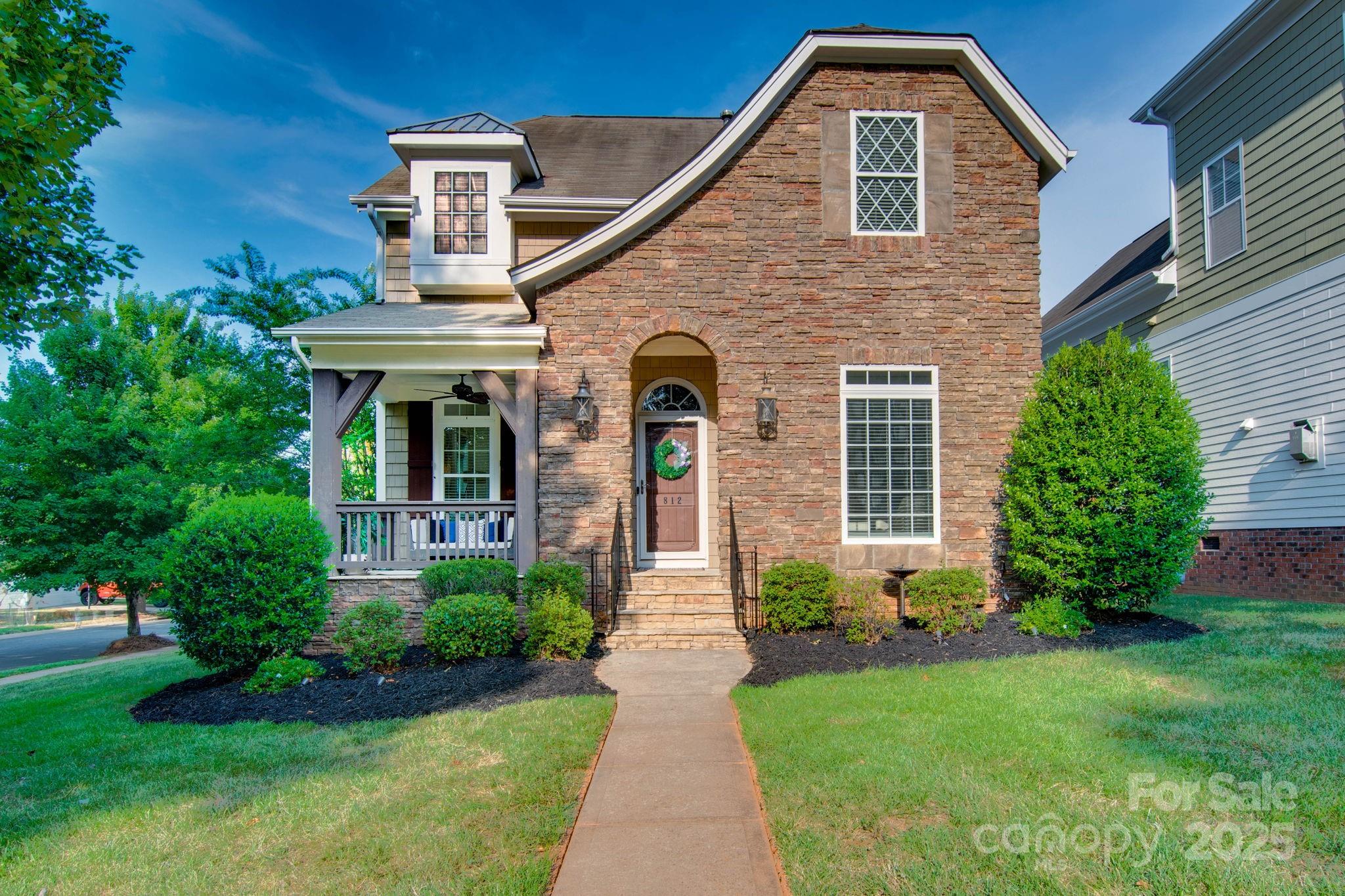 812 Cedar Street Property Photo 1