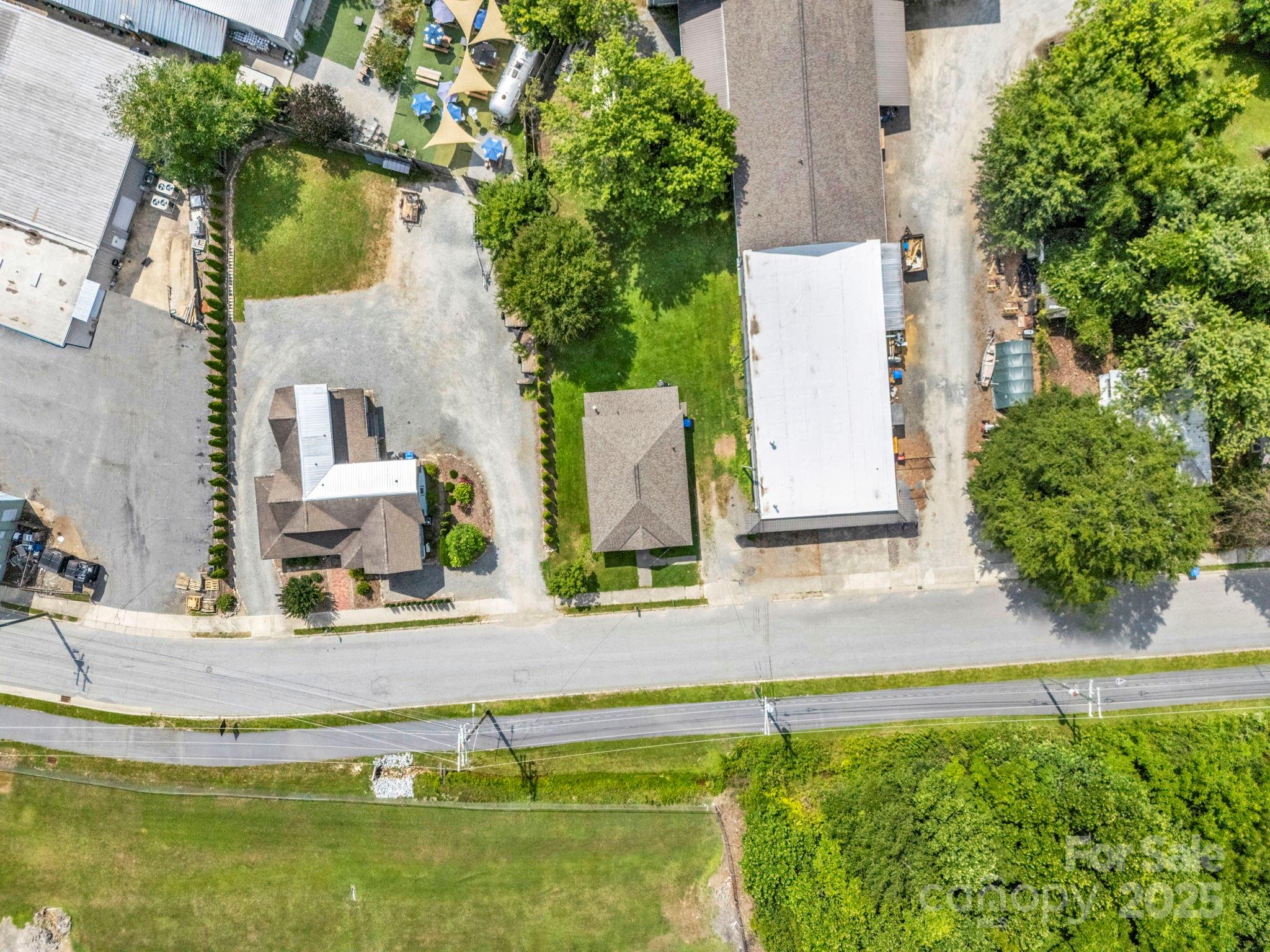 118 Railroad Avenue Property Photo 31