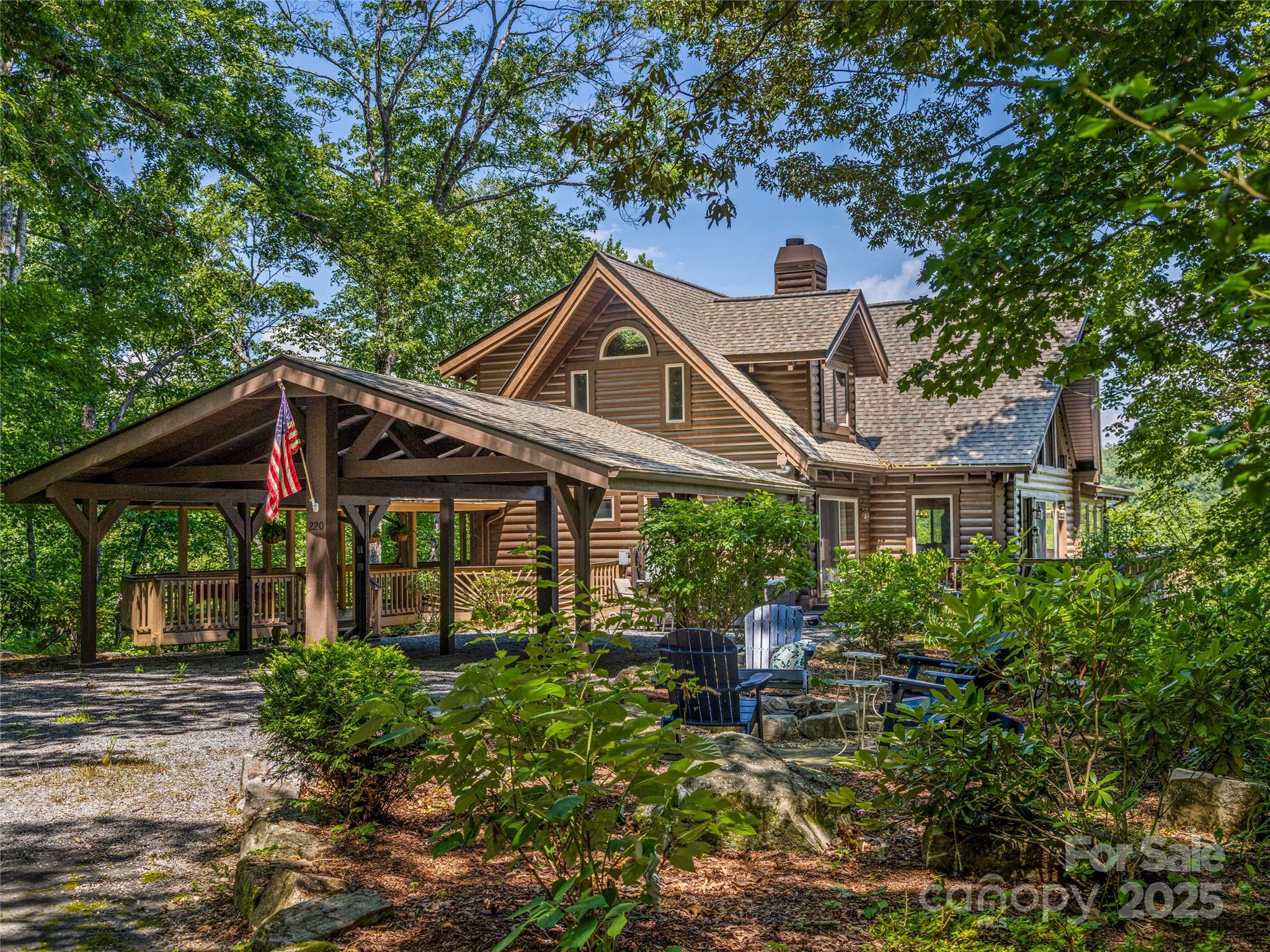 220 Circle Pines Drive Property Photo 1