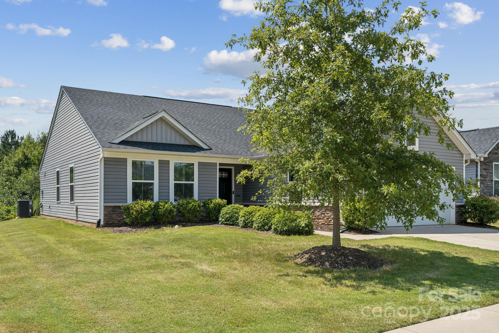 6013 Bellastead Drive Property Photo 2