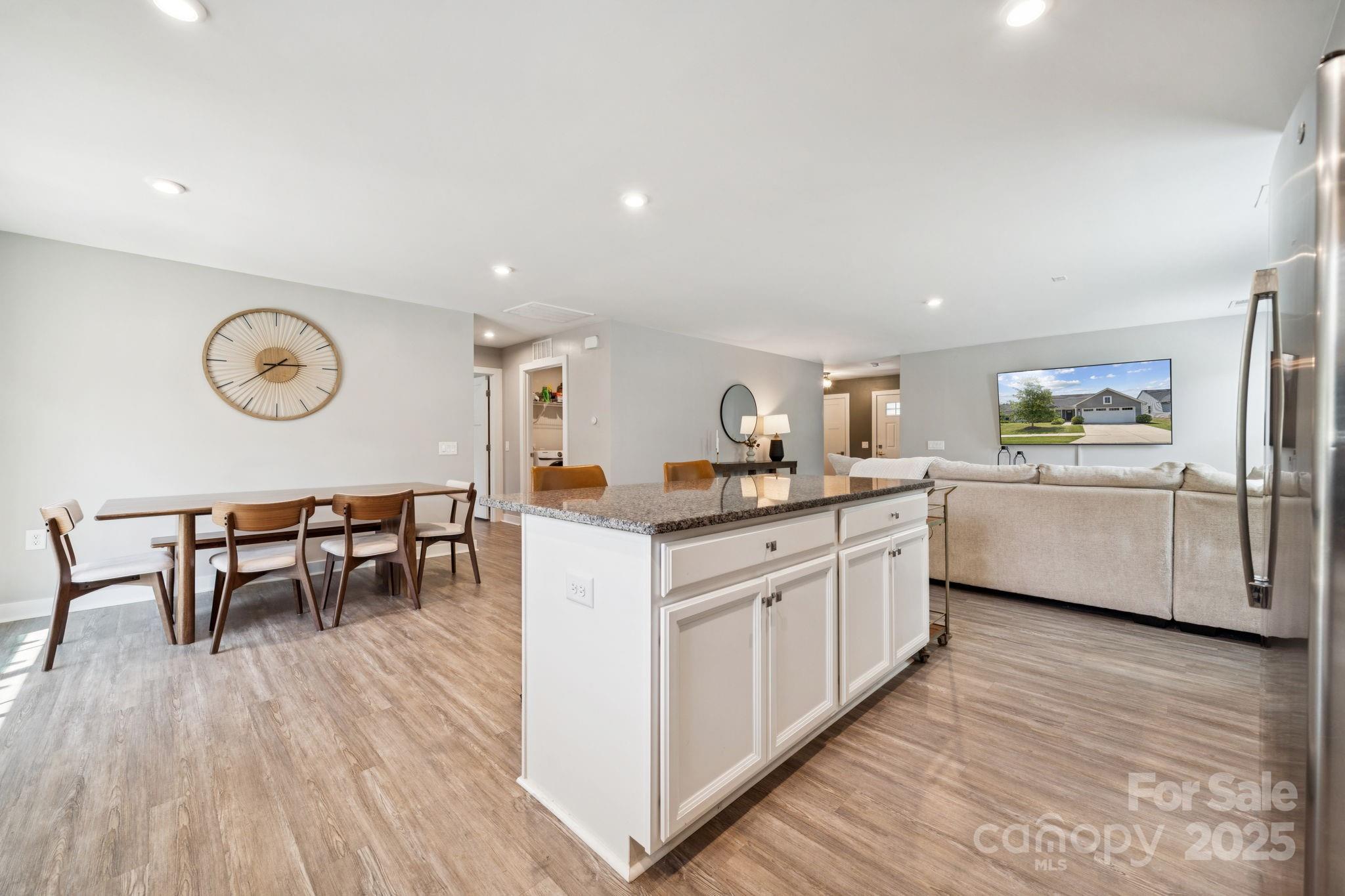 6013 Bellastead Drive Property Photo 13