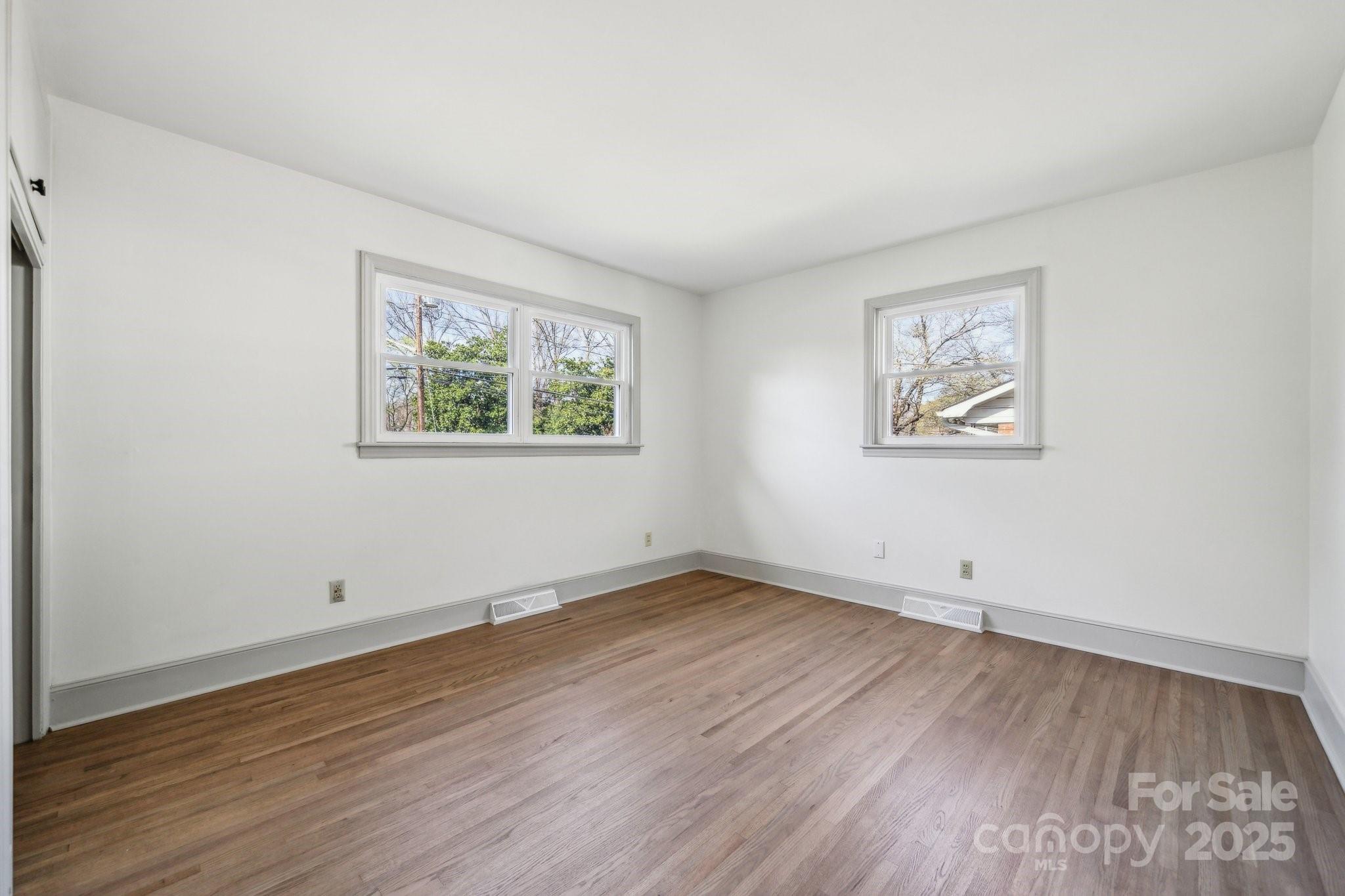1749 Archdale Drive Property Photo 21