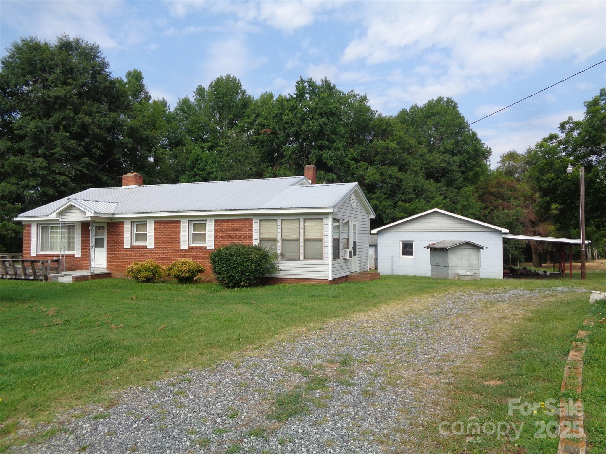 634 Race Path Church Road Property Photo 1