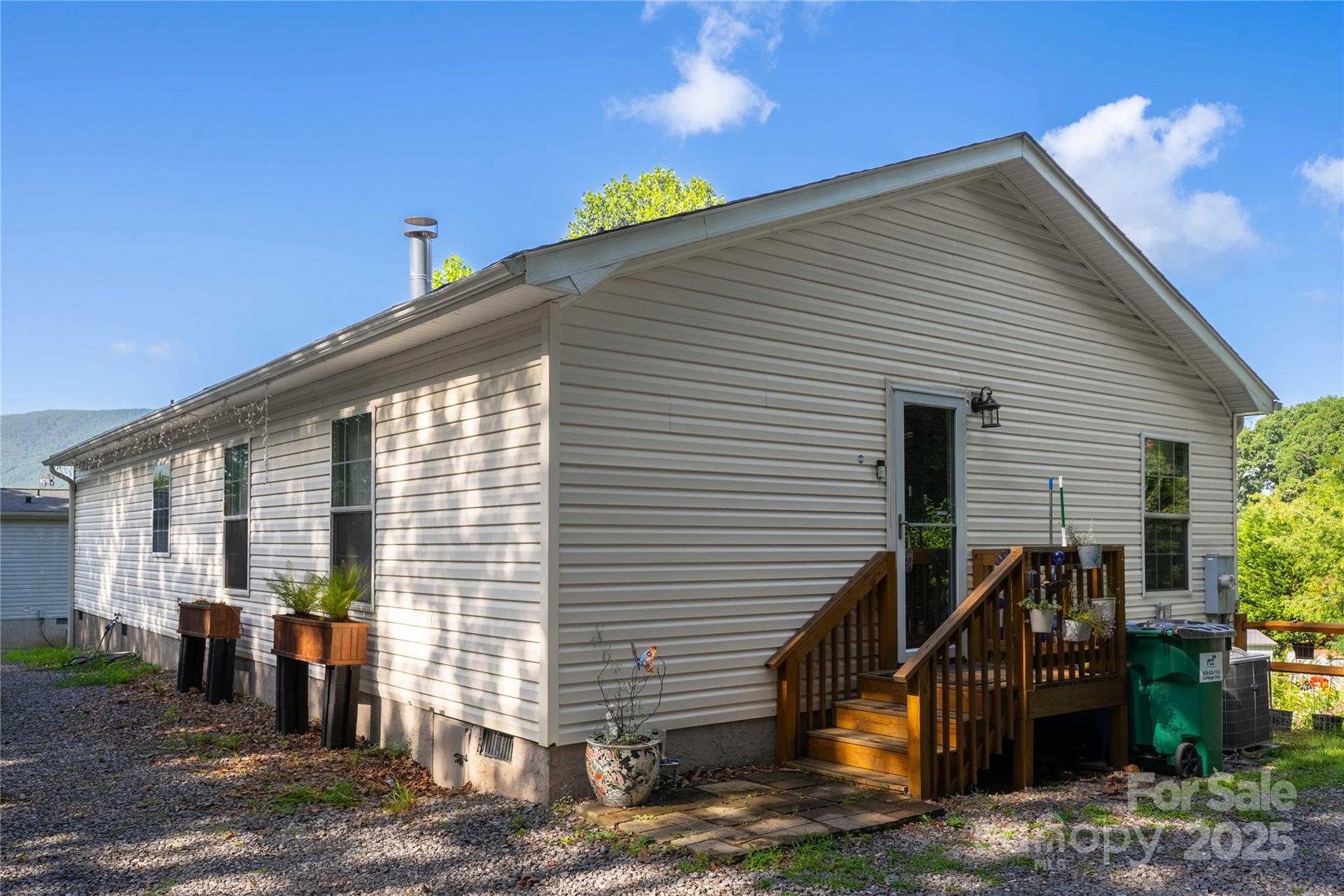 25 Asa Court Property Photo 2