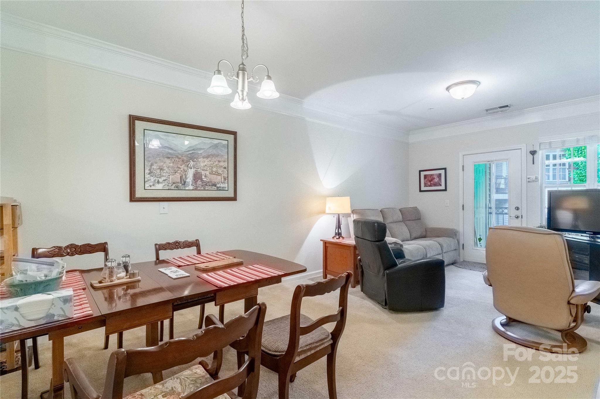 332 Appeldoorn Circle Property Photo 7