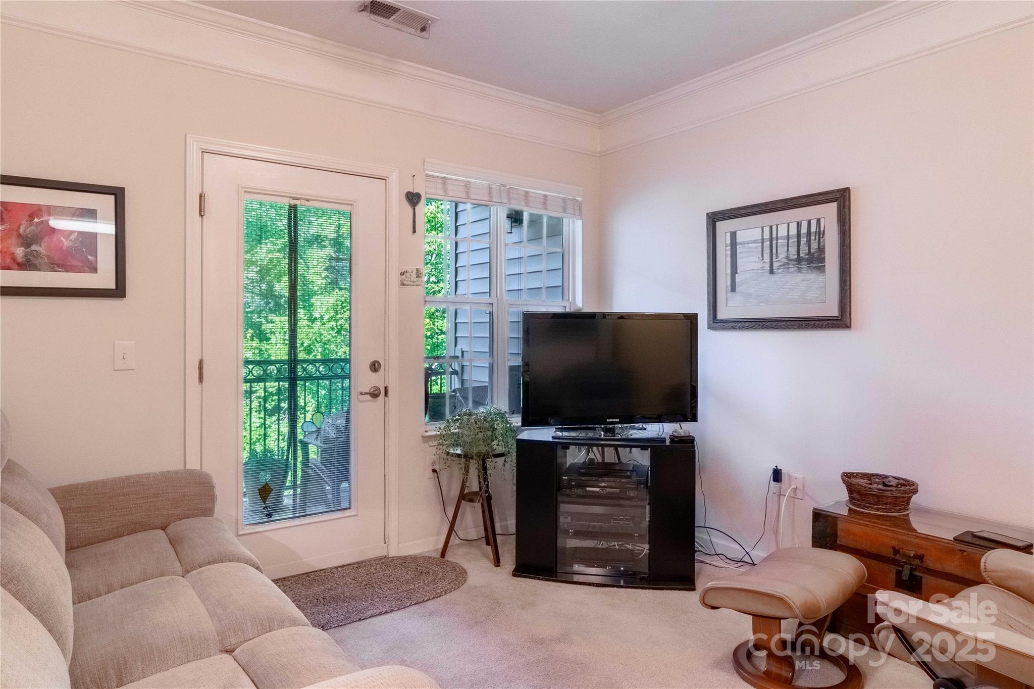 332 Appeldoorn Circle Property Photo 8