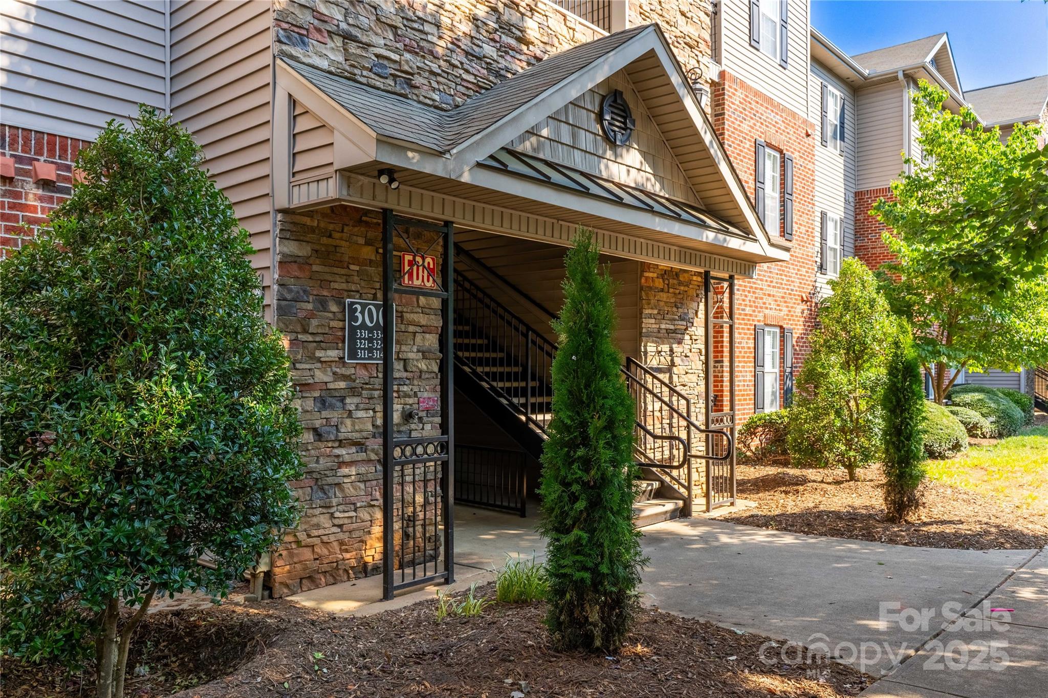 332 Appeldoorn Circle Property Photo 24