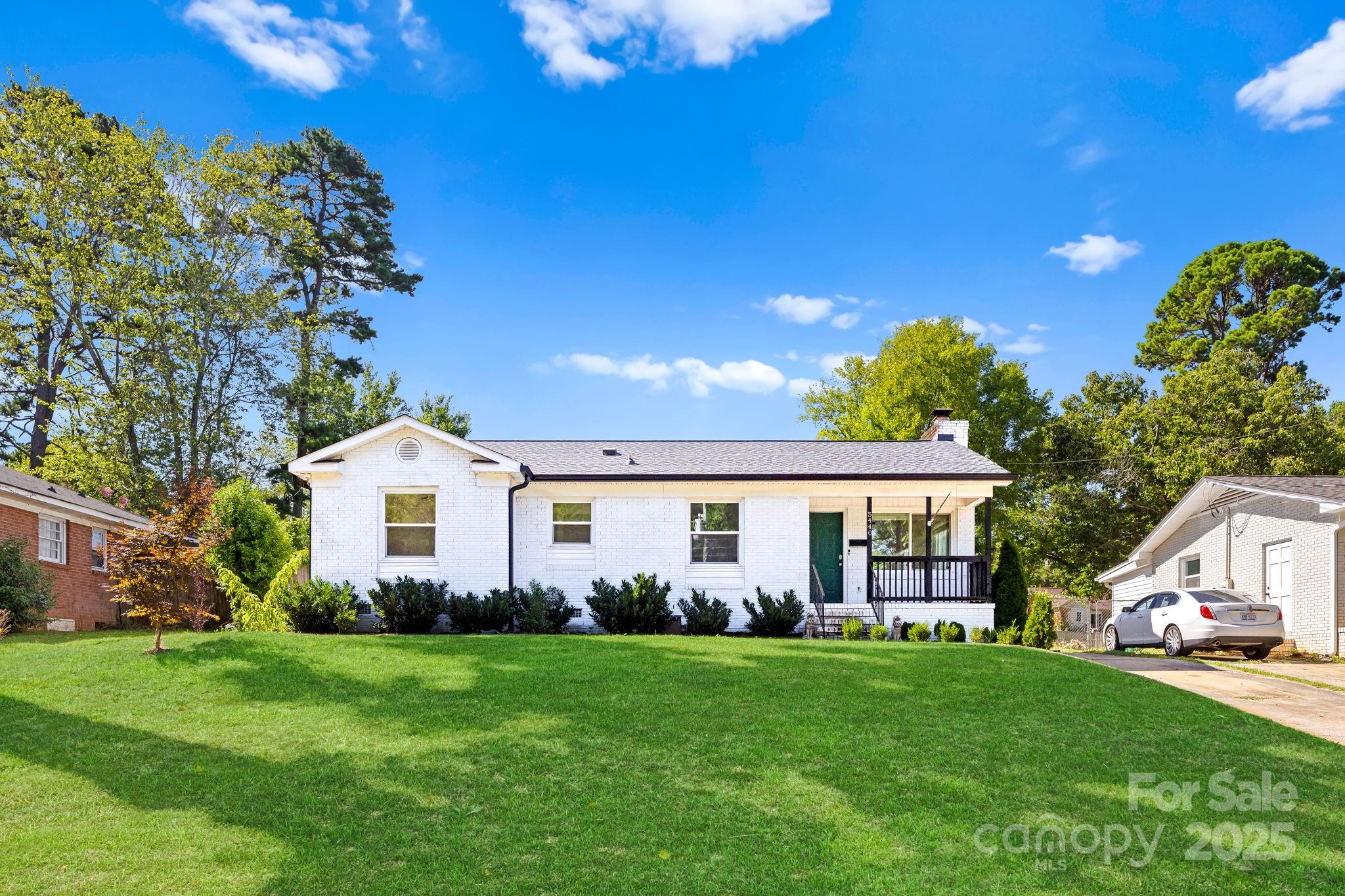 5440 Kildare Drive Property Photo