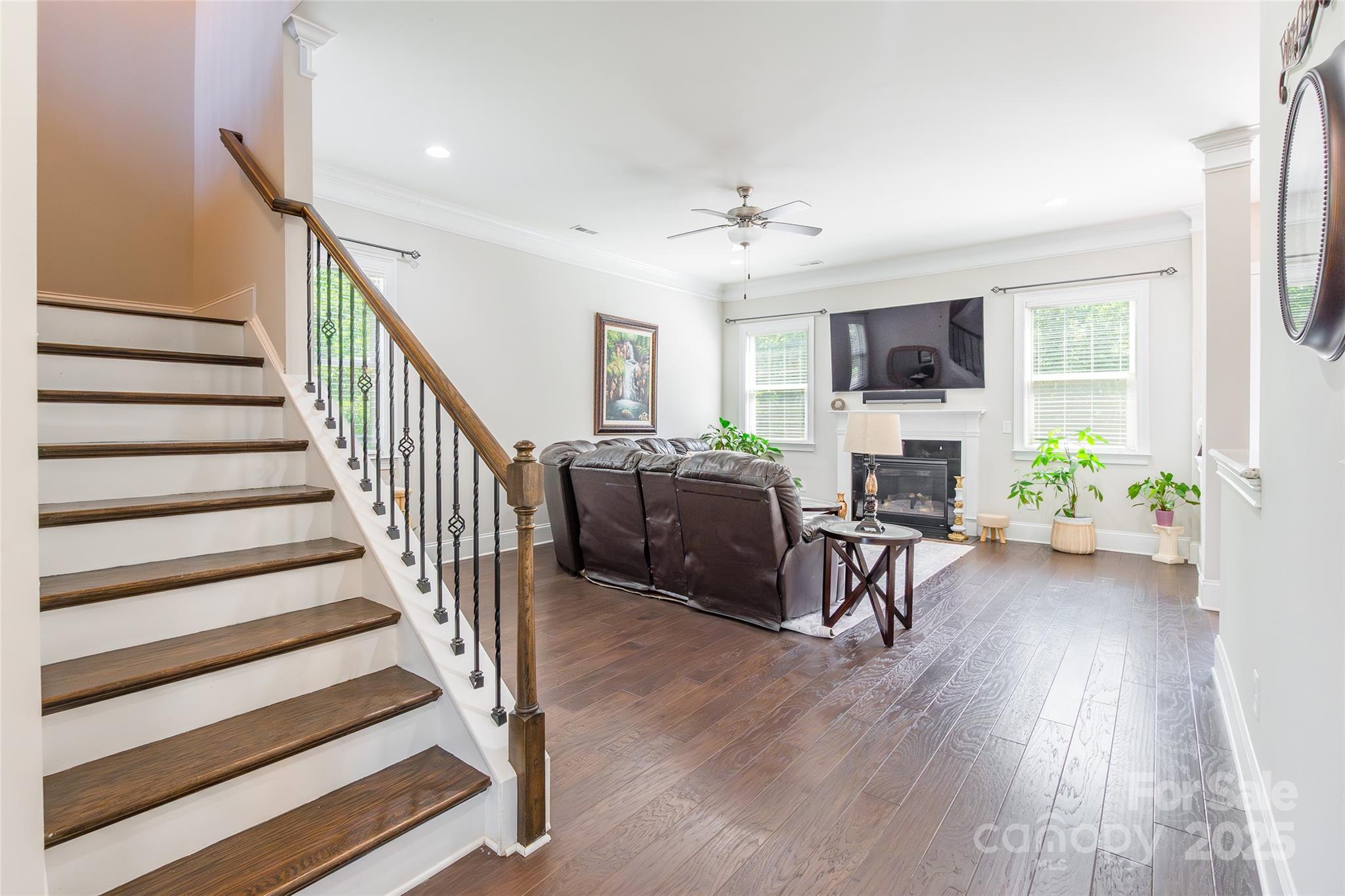 461 Swift Creek Cove Property Photo 4