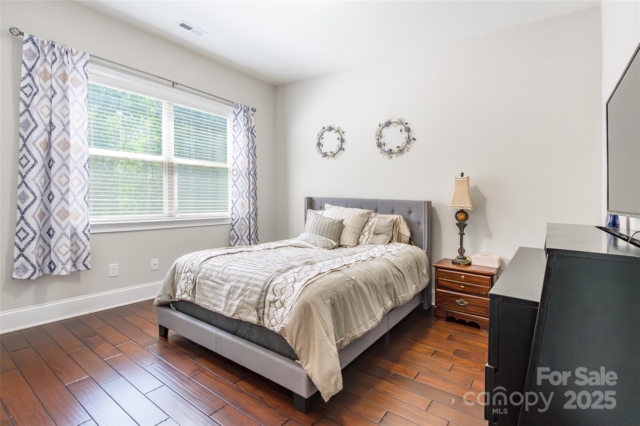 461 Swift Creek Cove Property Photo 11