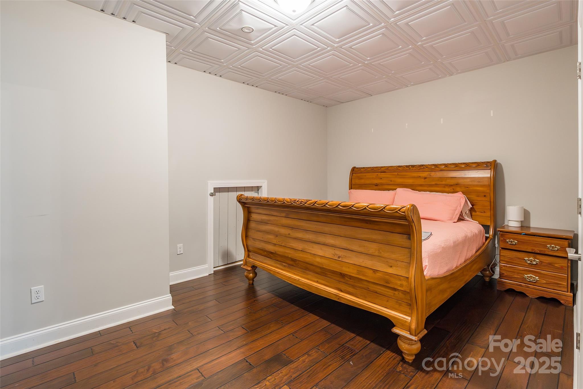 461 Swift Creek Cove Property Photo 29