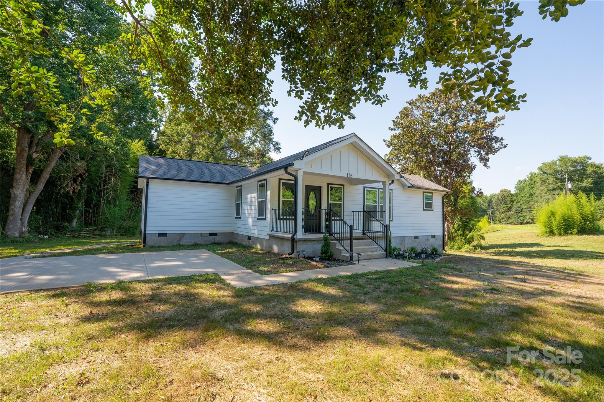 116 Hornets Nest Court