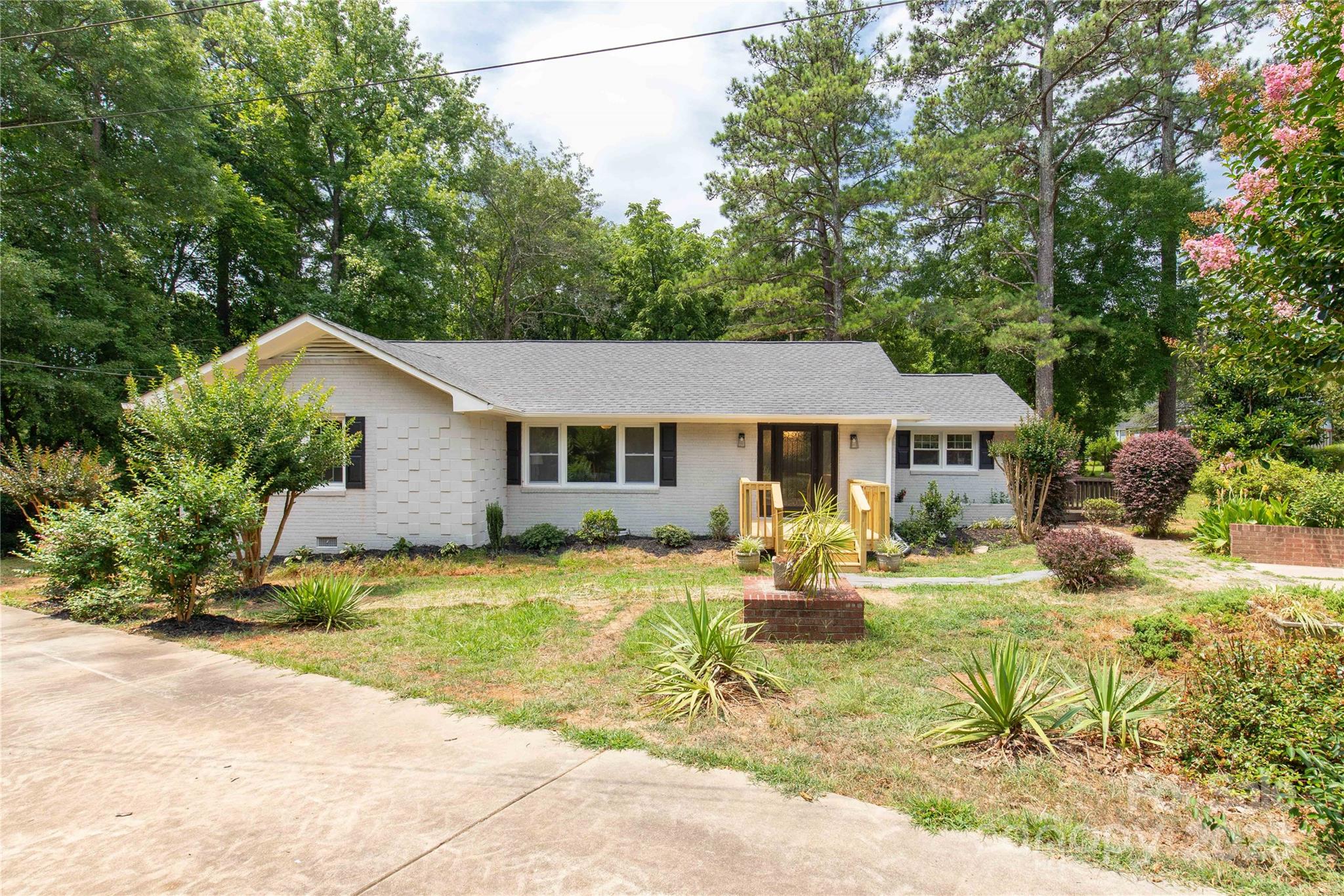 1641 Converse Street Property Photo