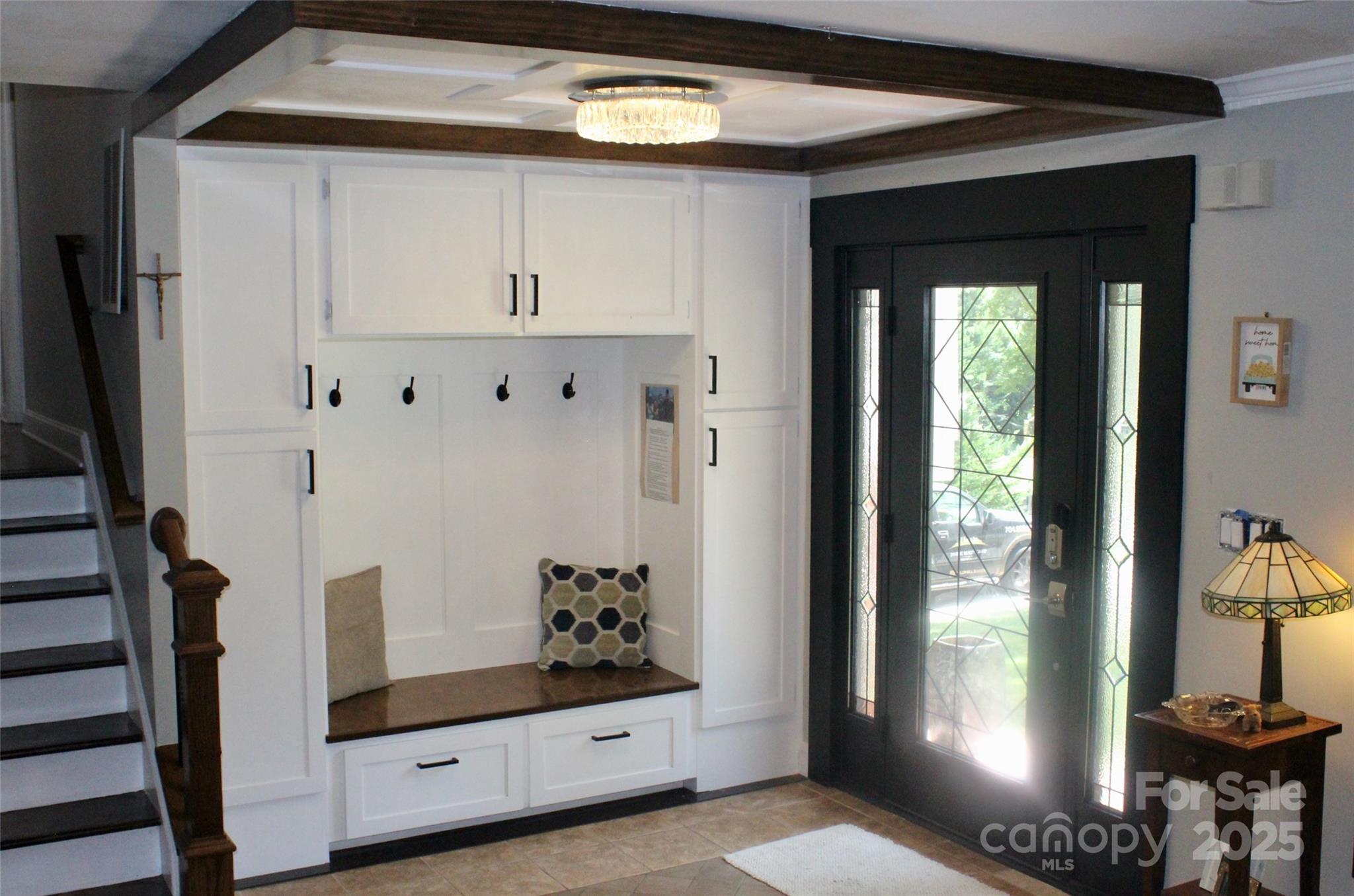 1322 E Barden Road Property Photo 4