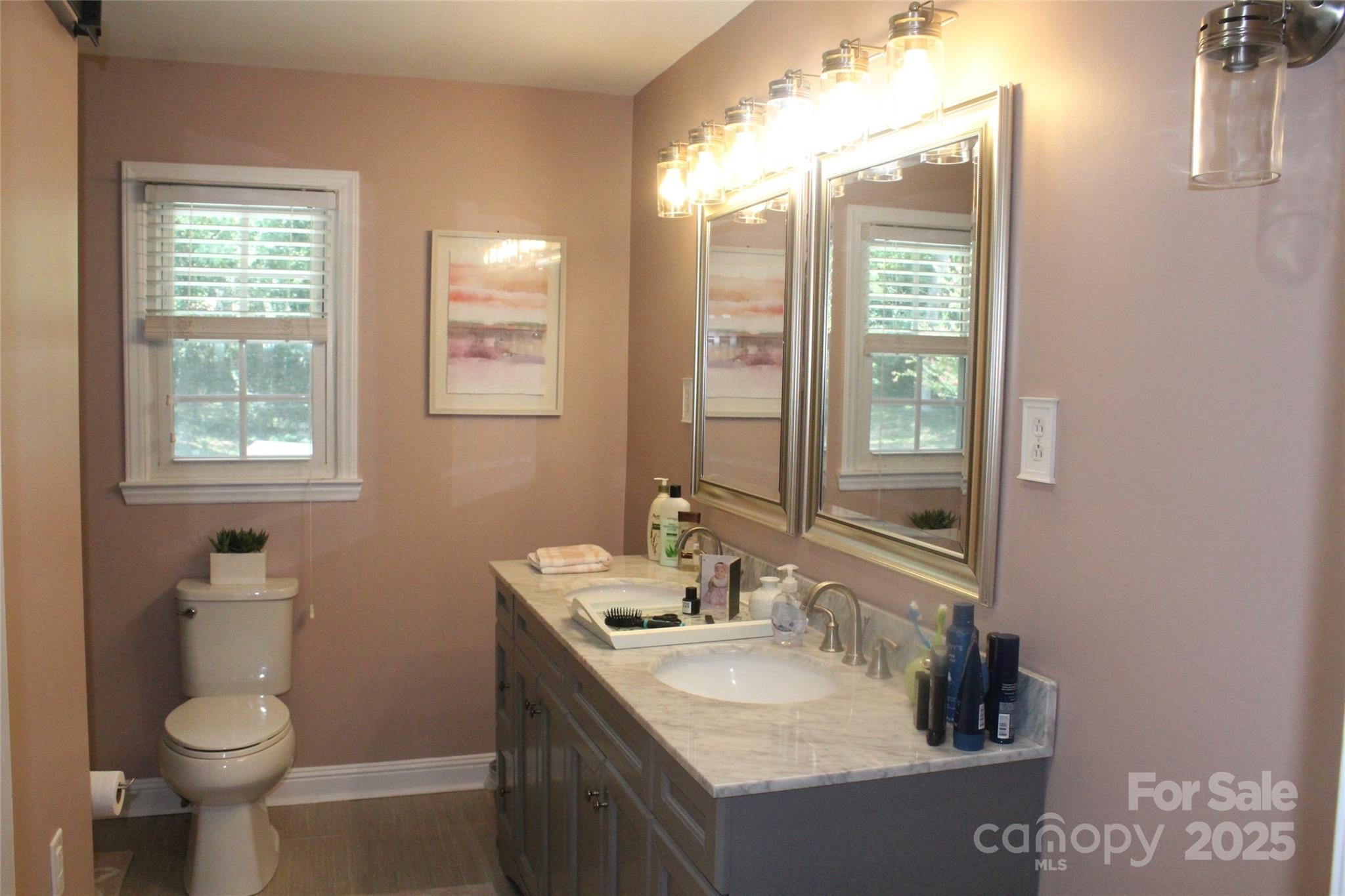 1322 E Barden Road Property Photo 12