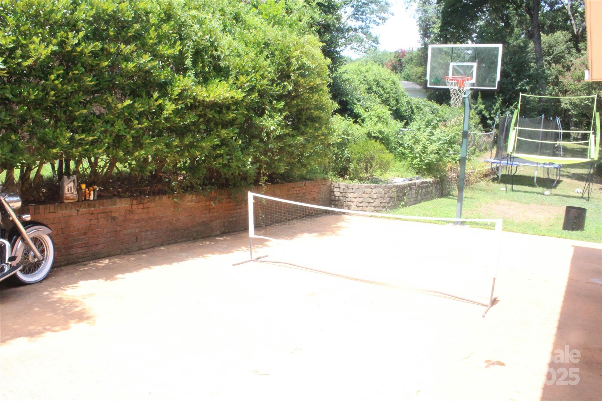 1322 E Barden Road Property Photo 28